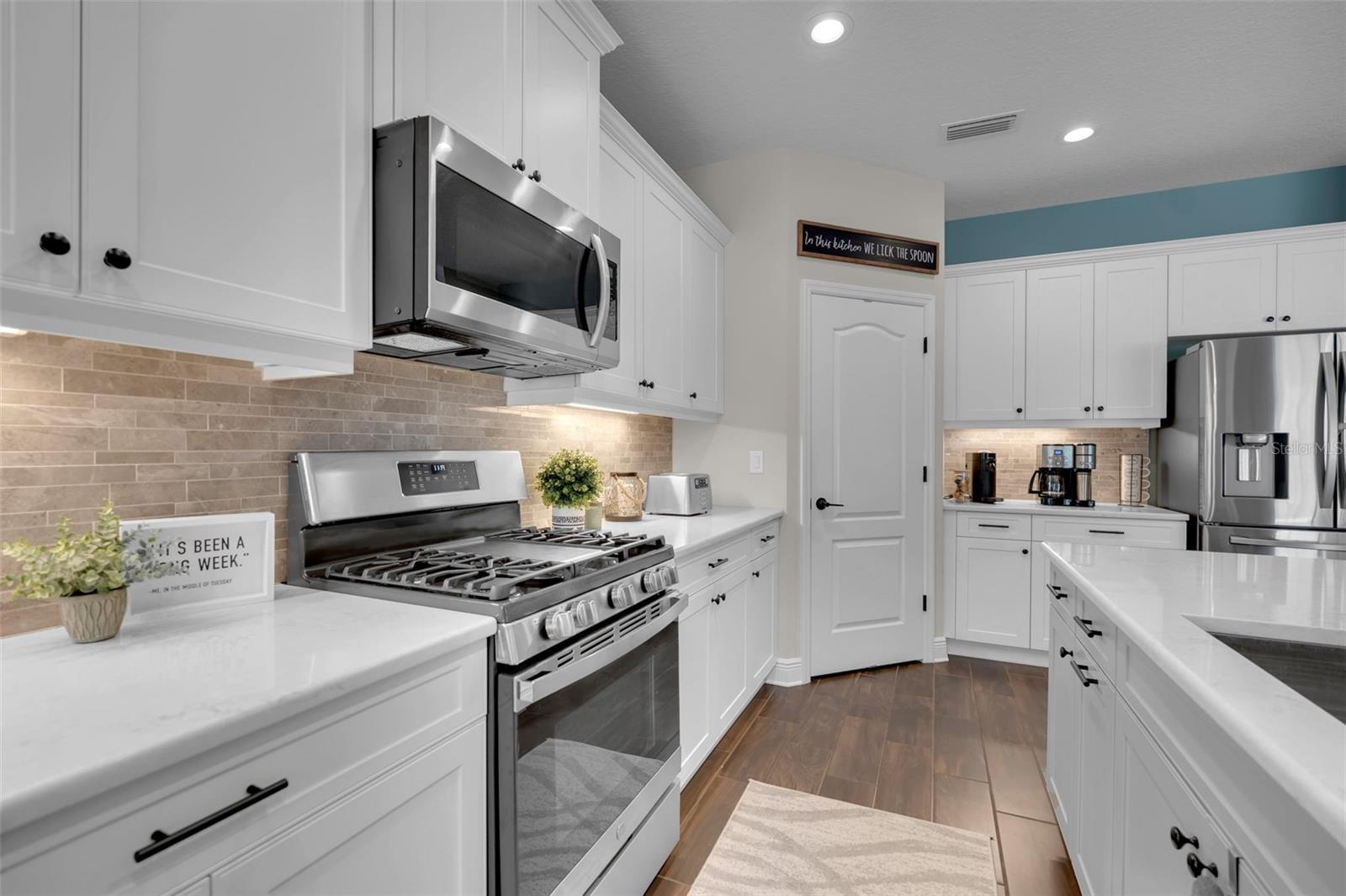 3321 WOODMONT DR