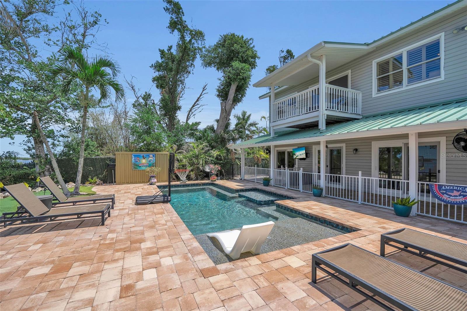70 MOUND PL