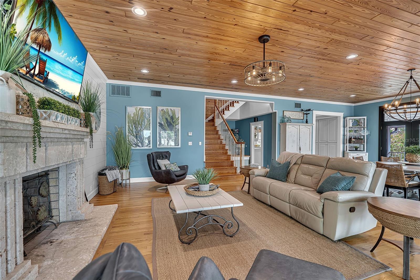 70 MOUND PL