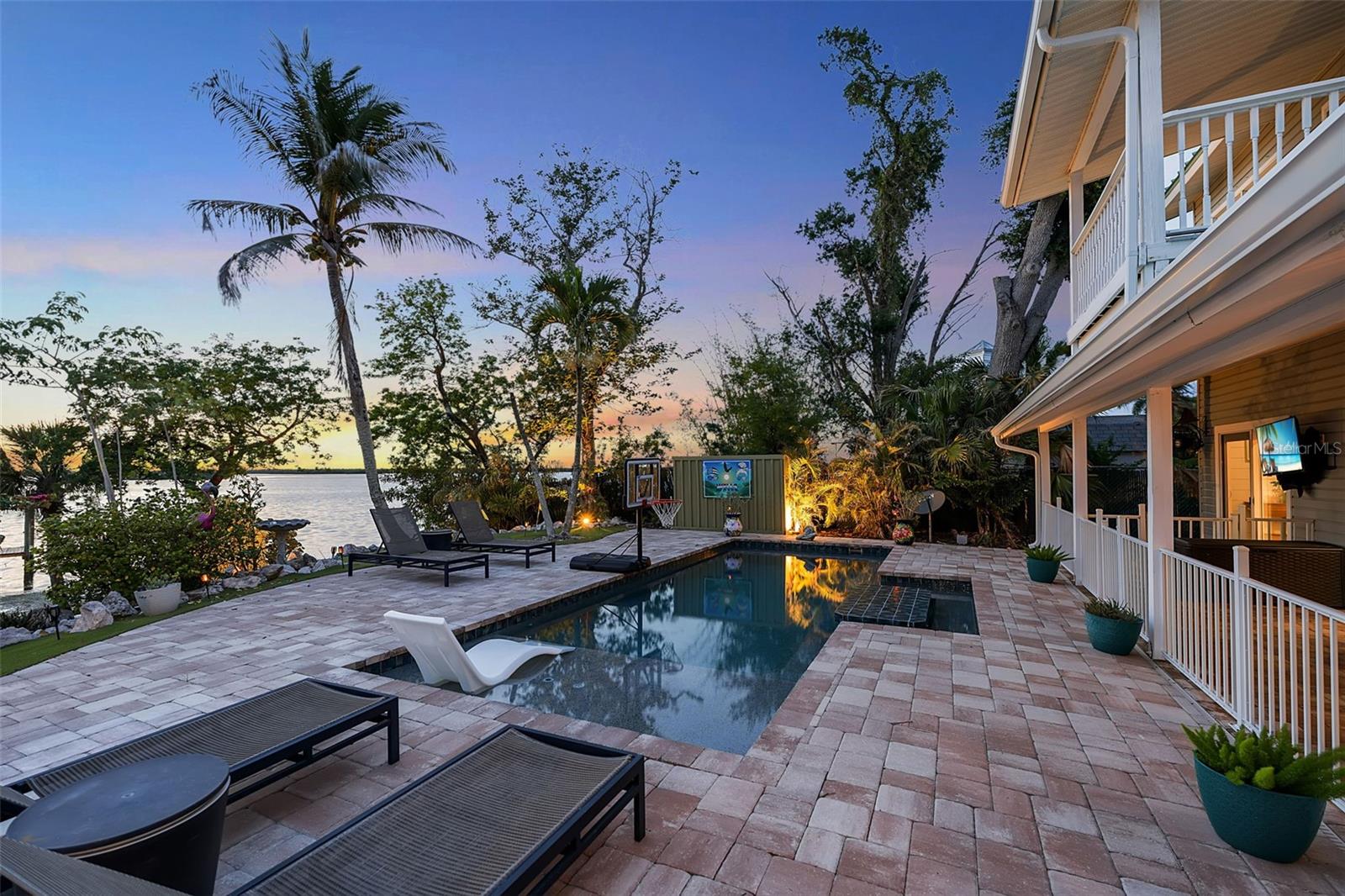 70 MOUND PL