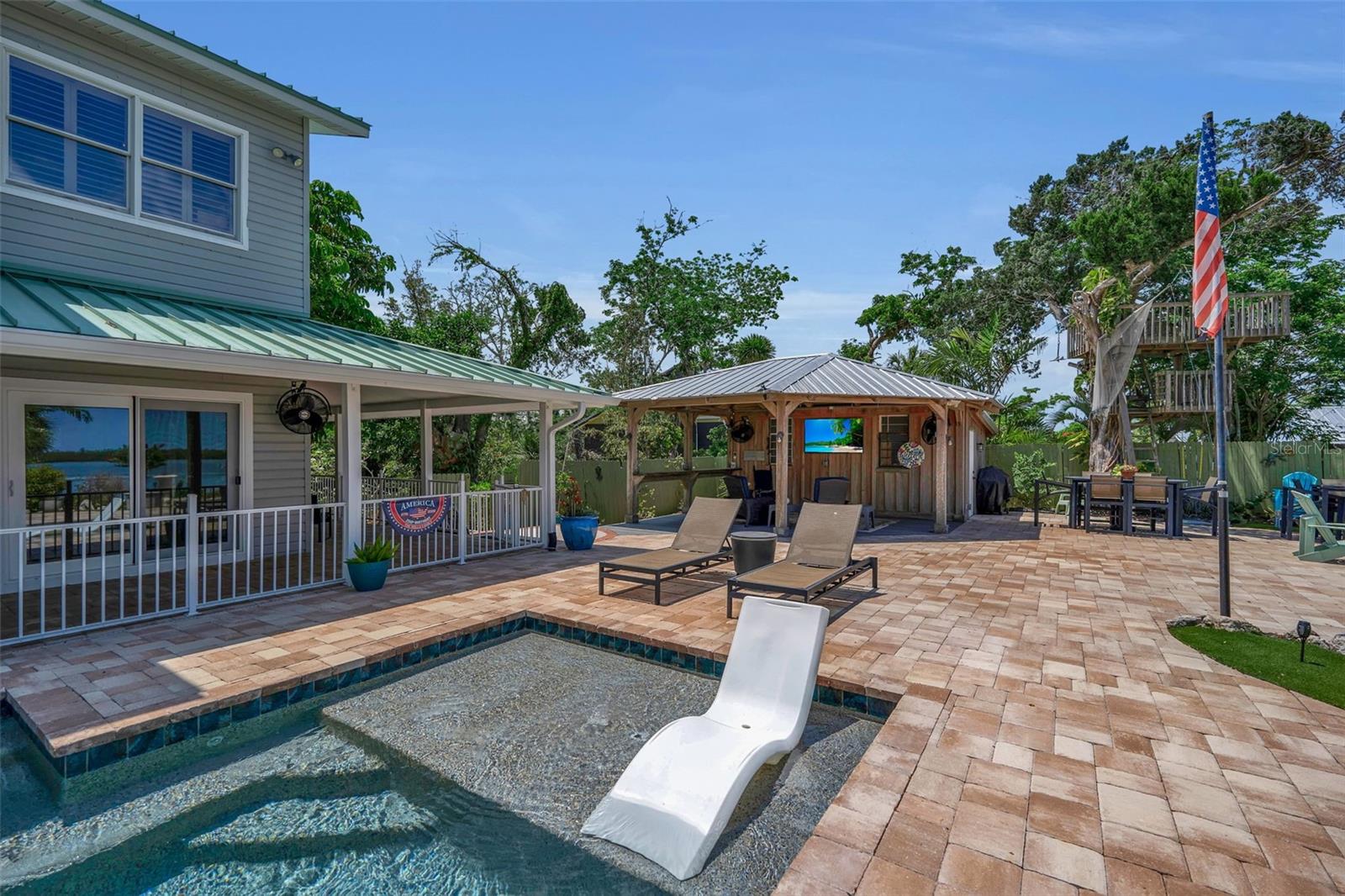 70 MOUND PL