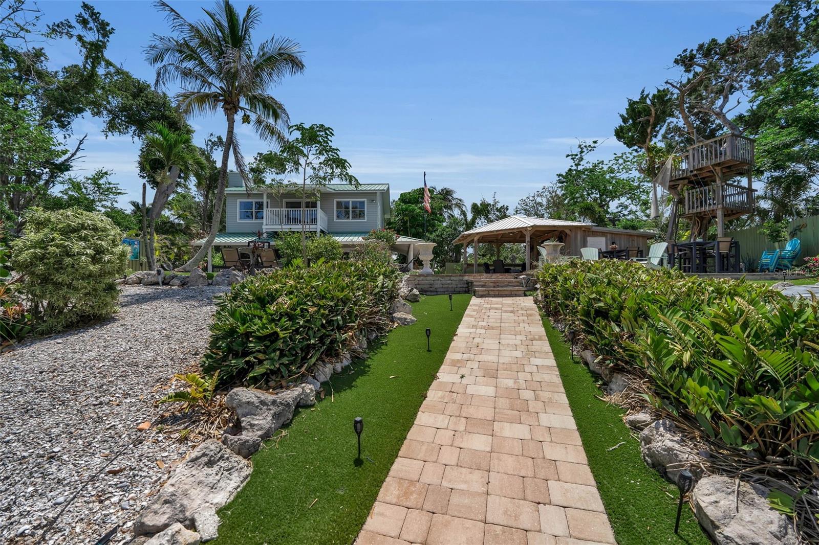 70 MOUND PL
