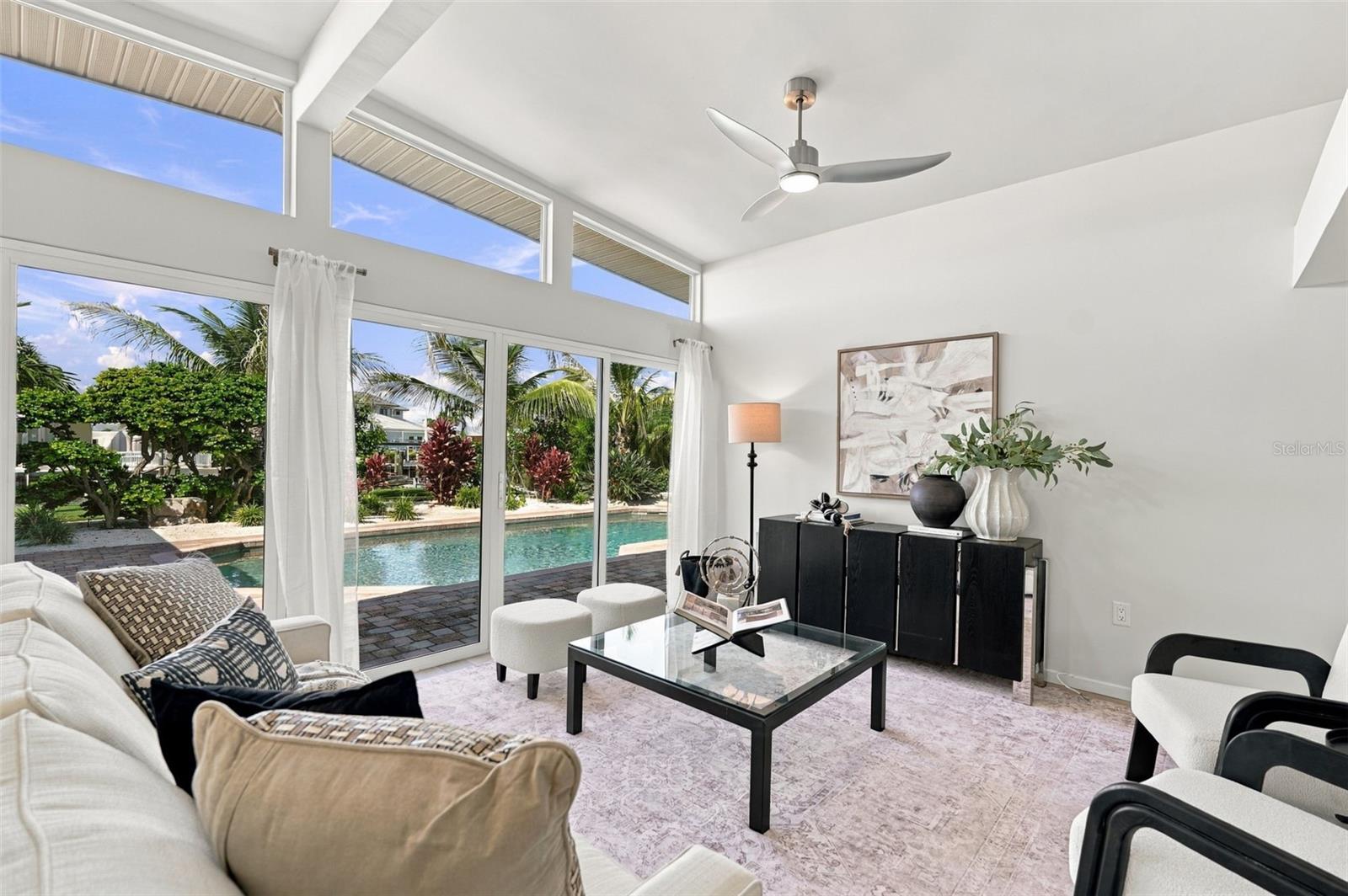 528 KEY ROYALE DR