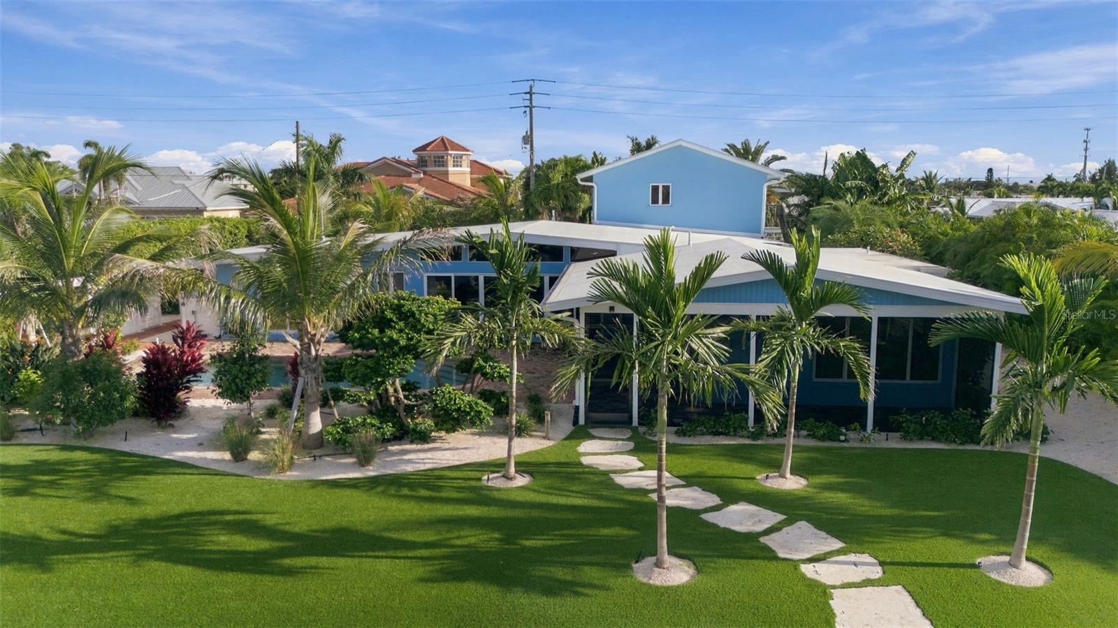 528 KEY ROYALE DR