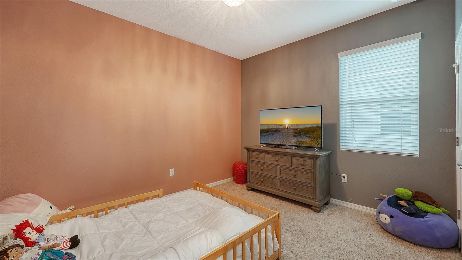 3929 MOSSY LIMB CT