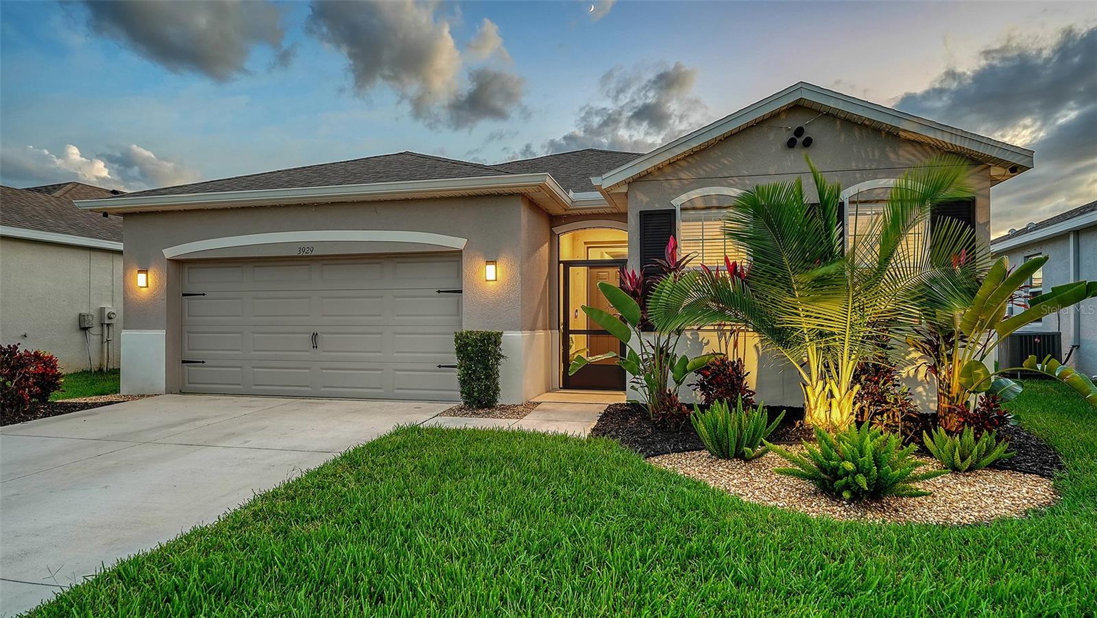 3929 MOSSY LIMB CT