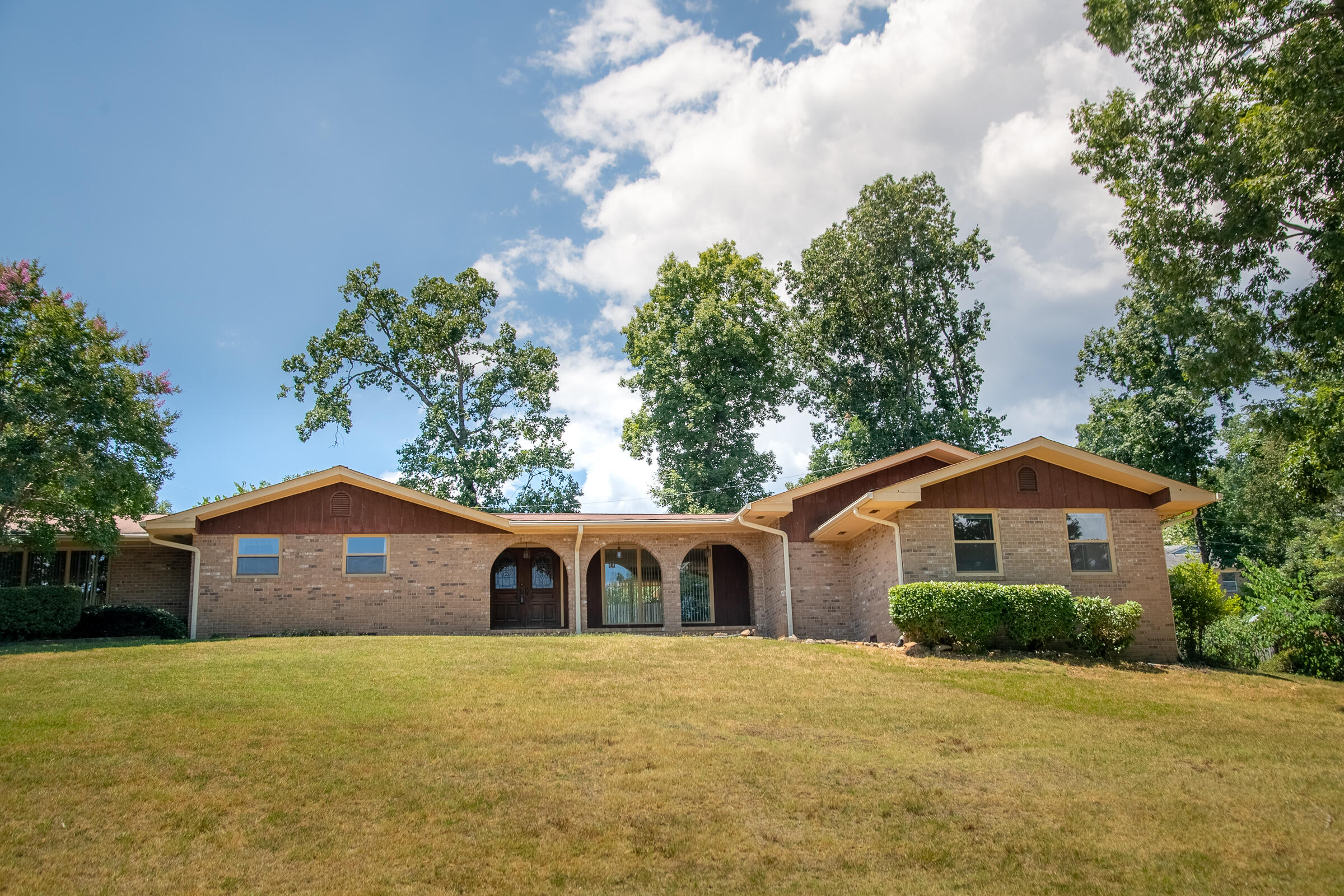 5810 Northshore Cir, 24