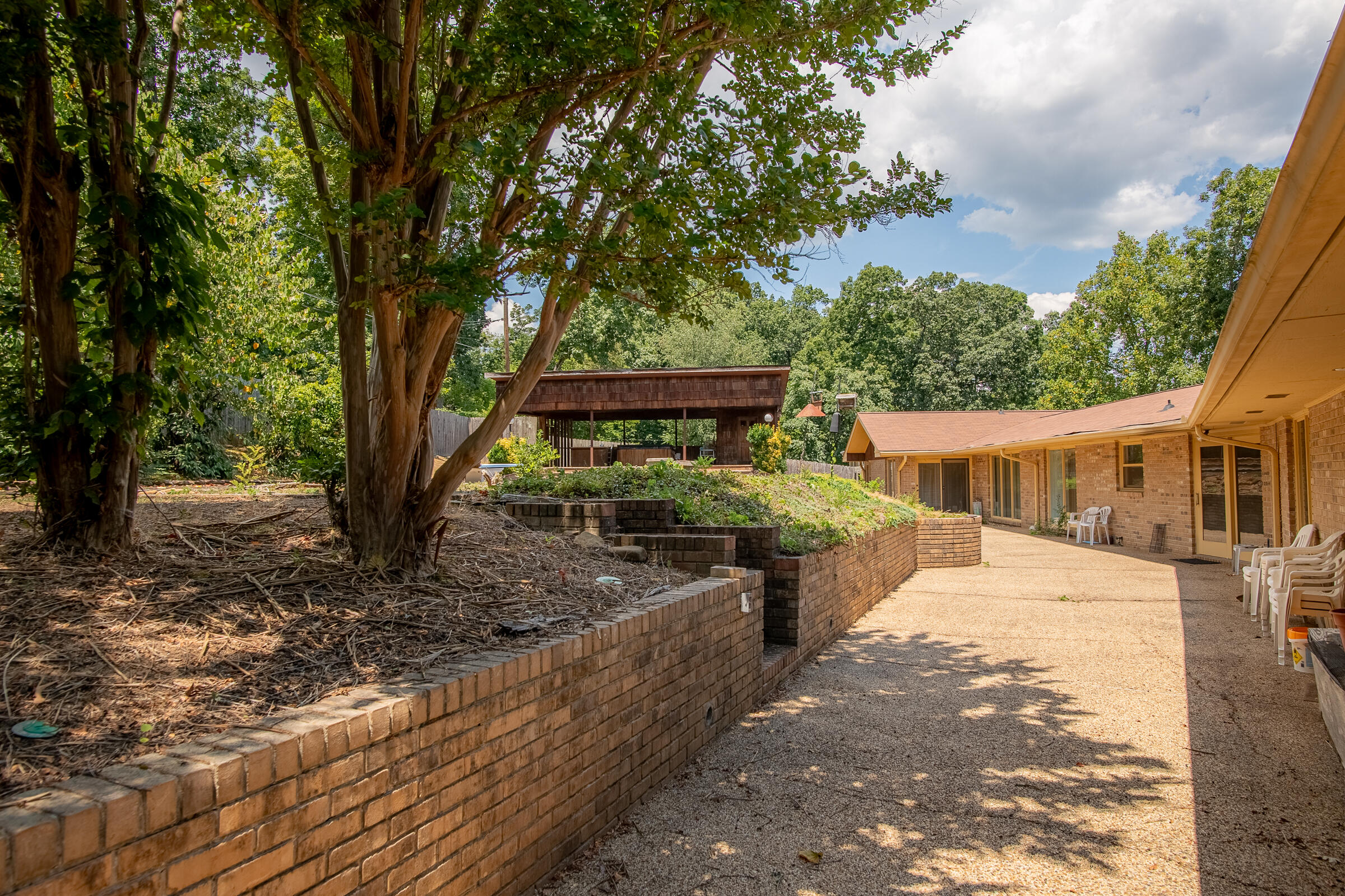 5810 Northshore Cir, 24