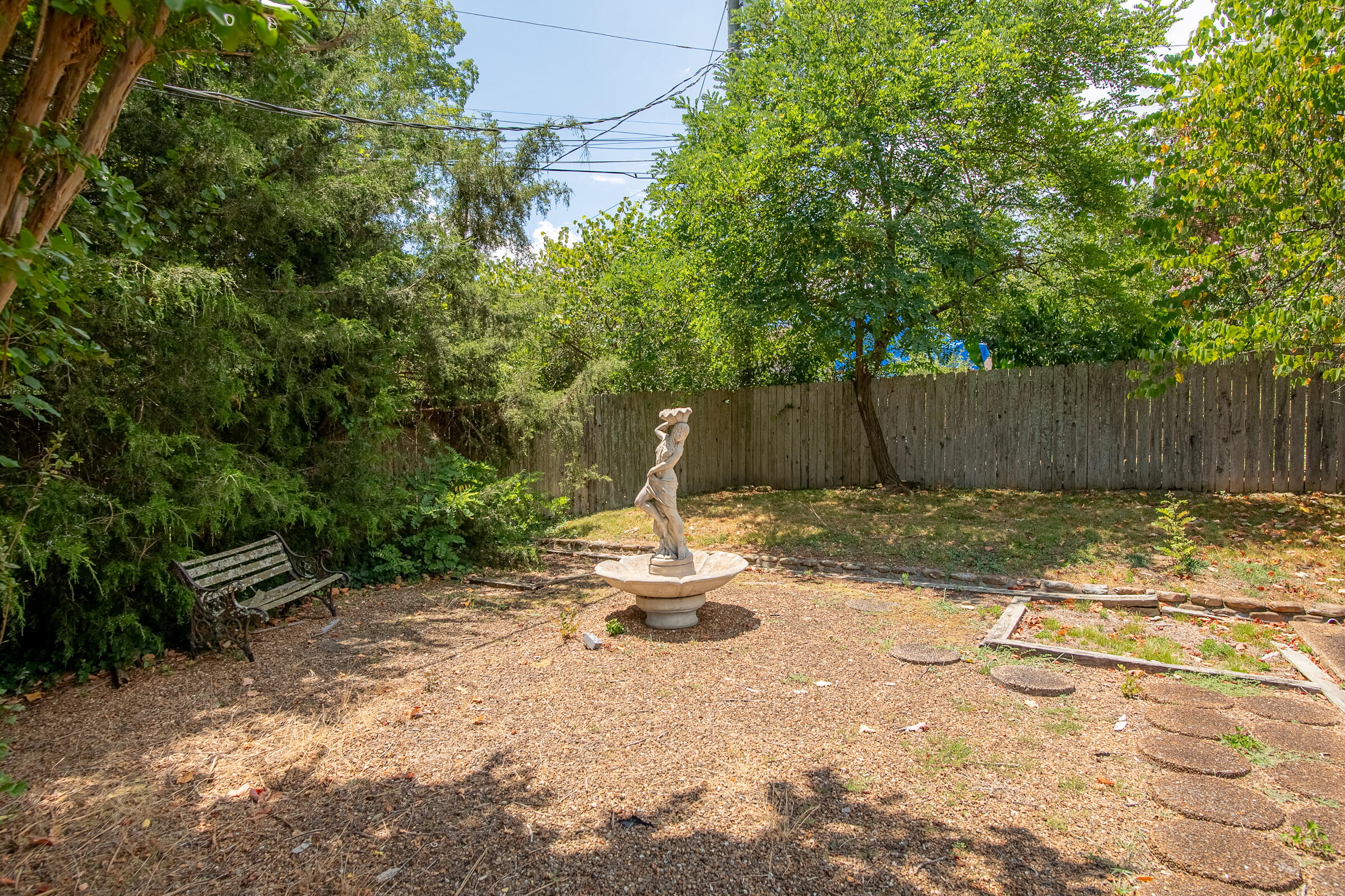 5810 Northshore Cir, 24