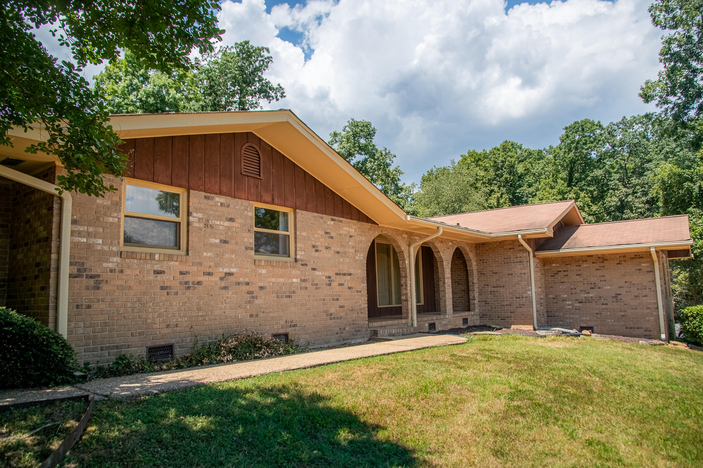 5810 Northshore Cir, 24