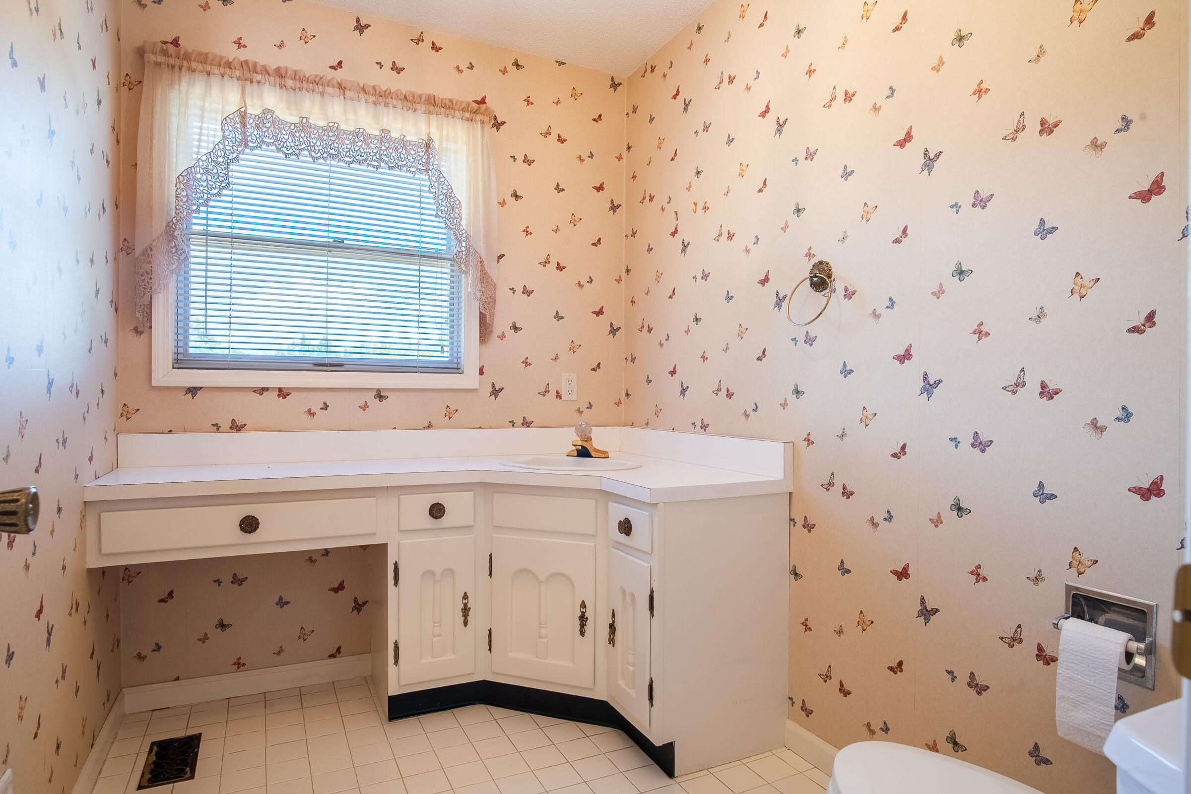 5810 Northshore Cir, 24