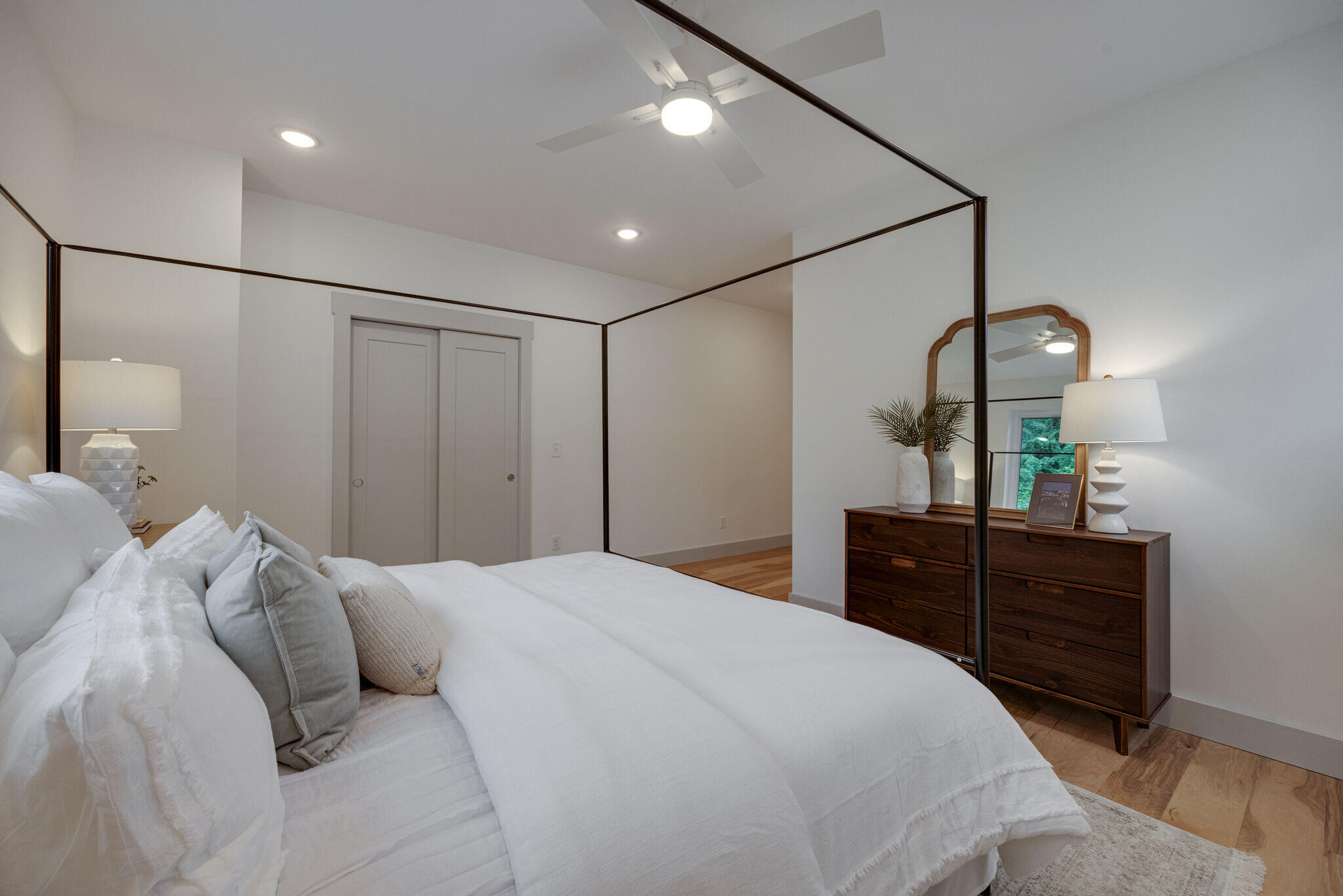 724 W Bell Avenue, # 110