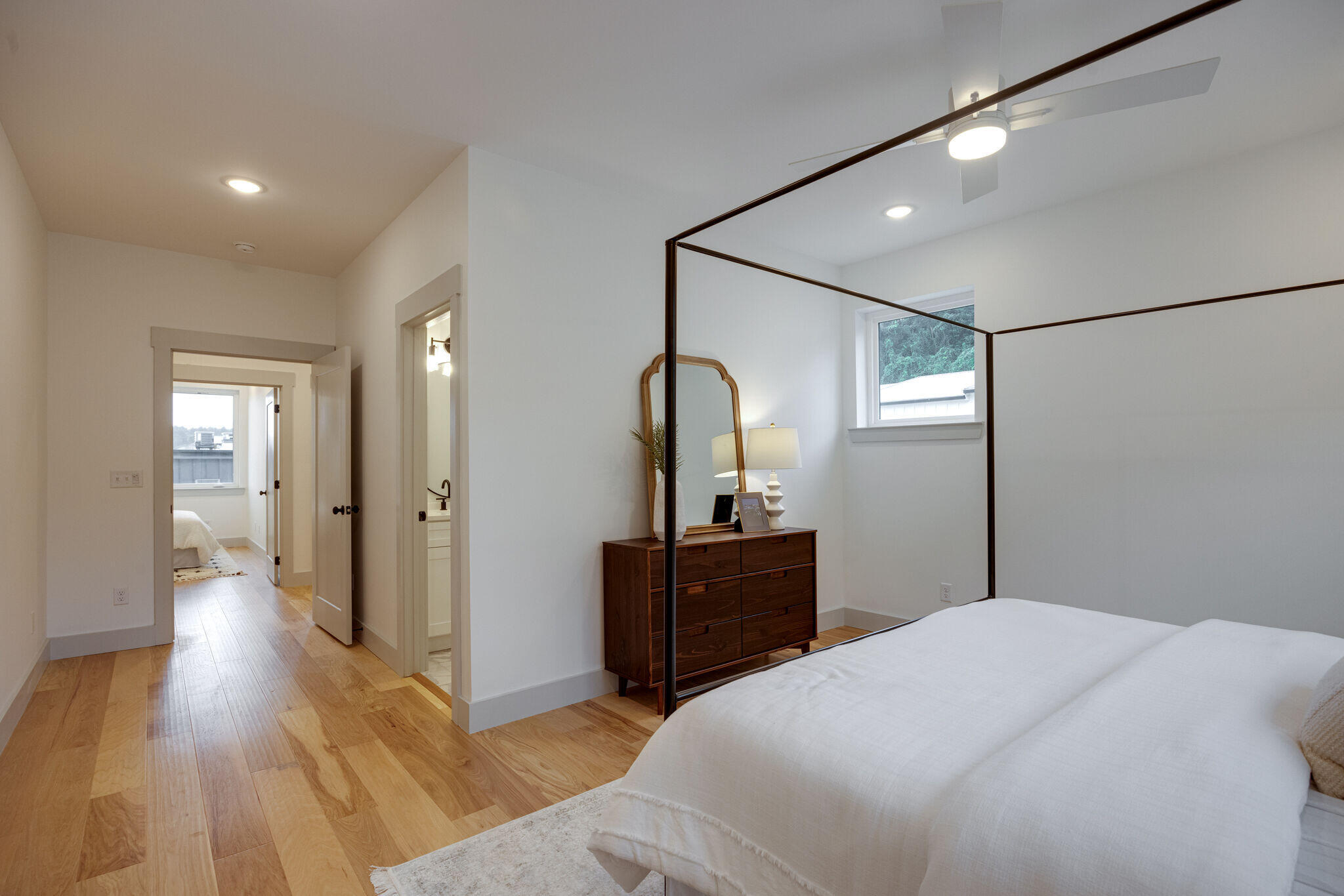 724 W Bell Avenue, # 110