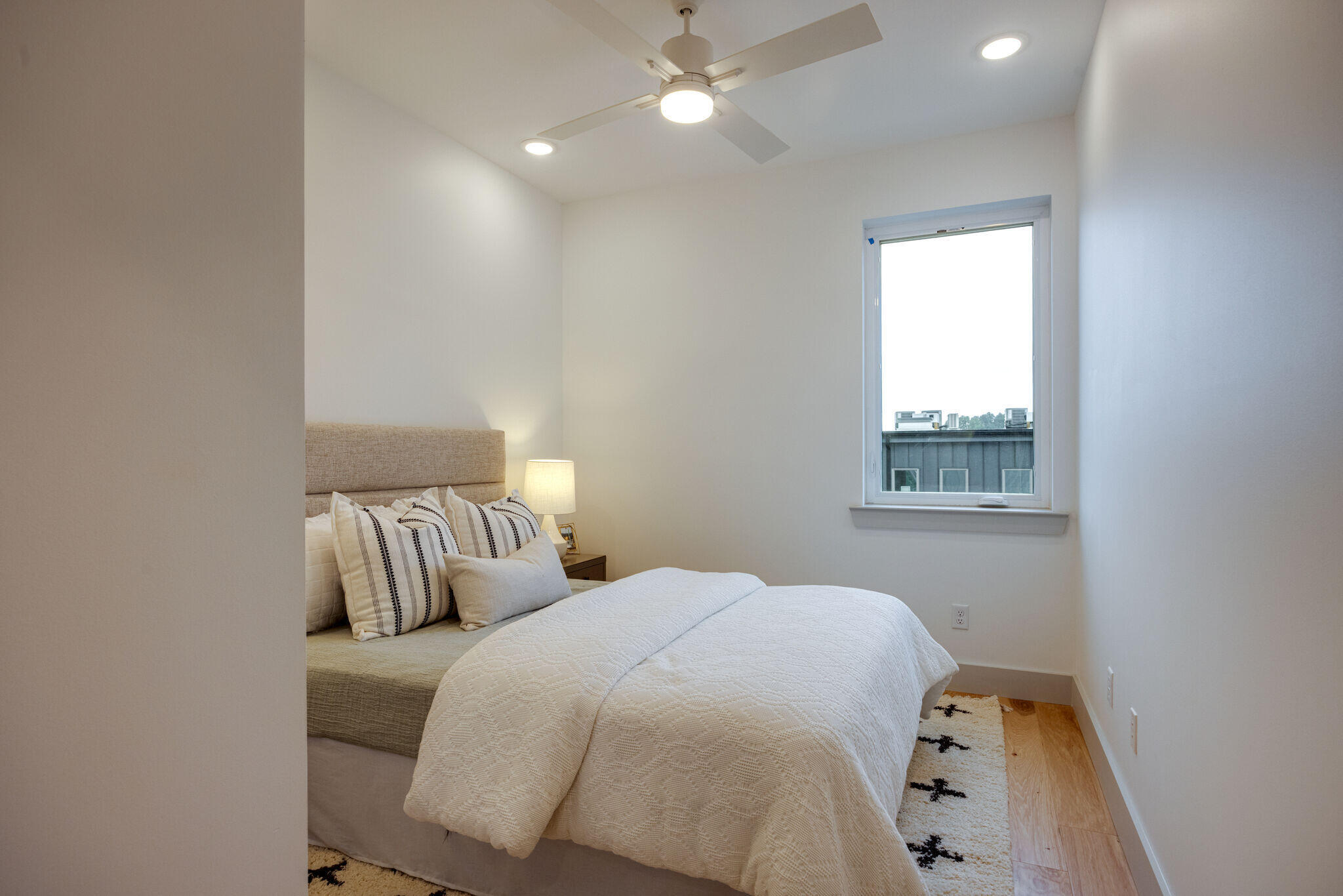 724 W Bell Avenue, # 110