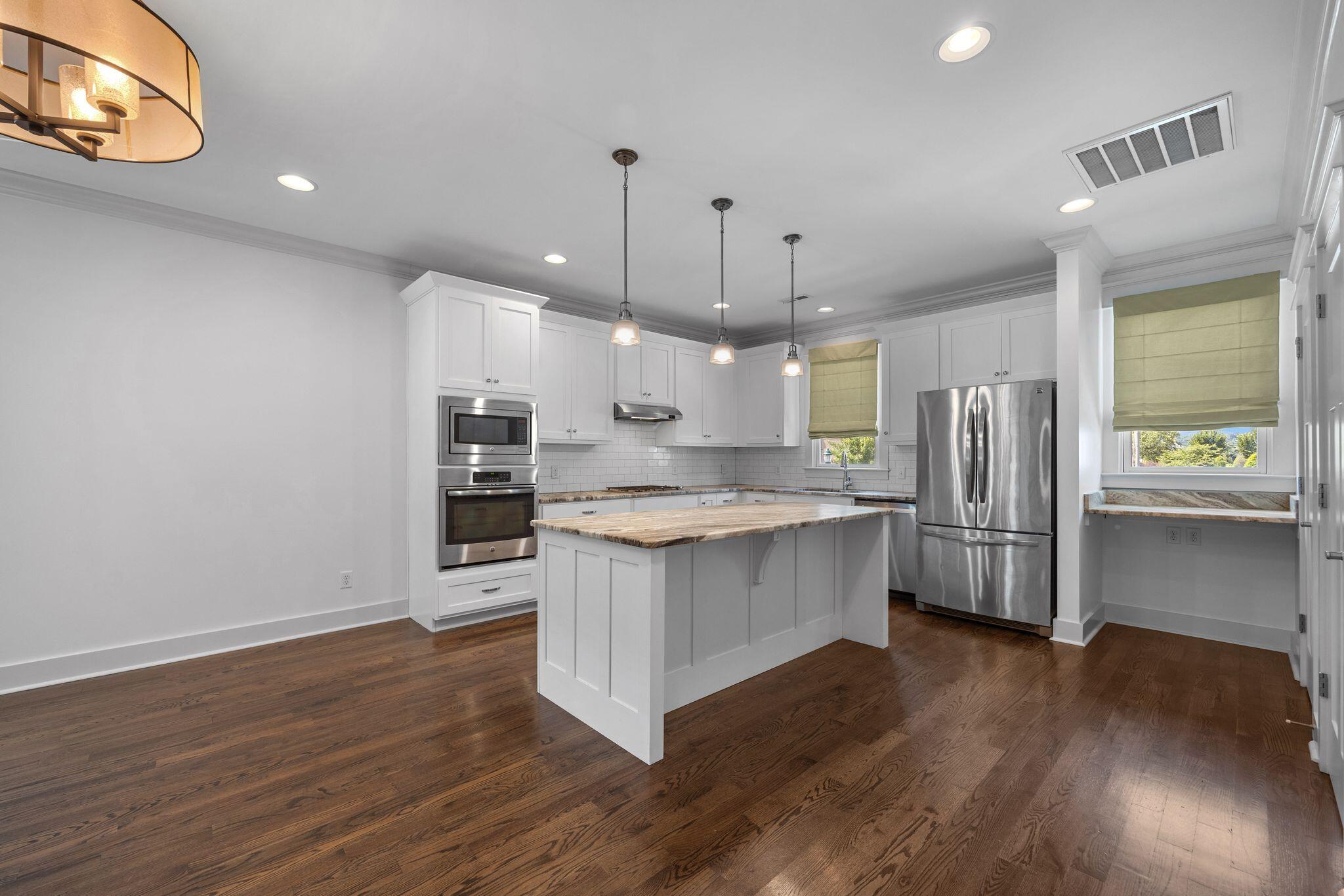 903 Islander Way