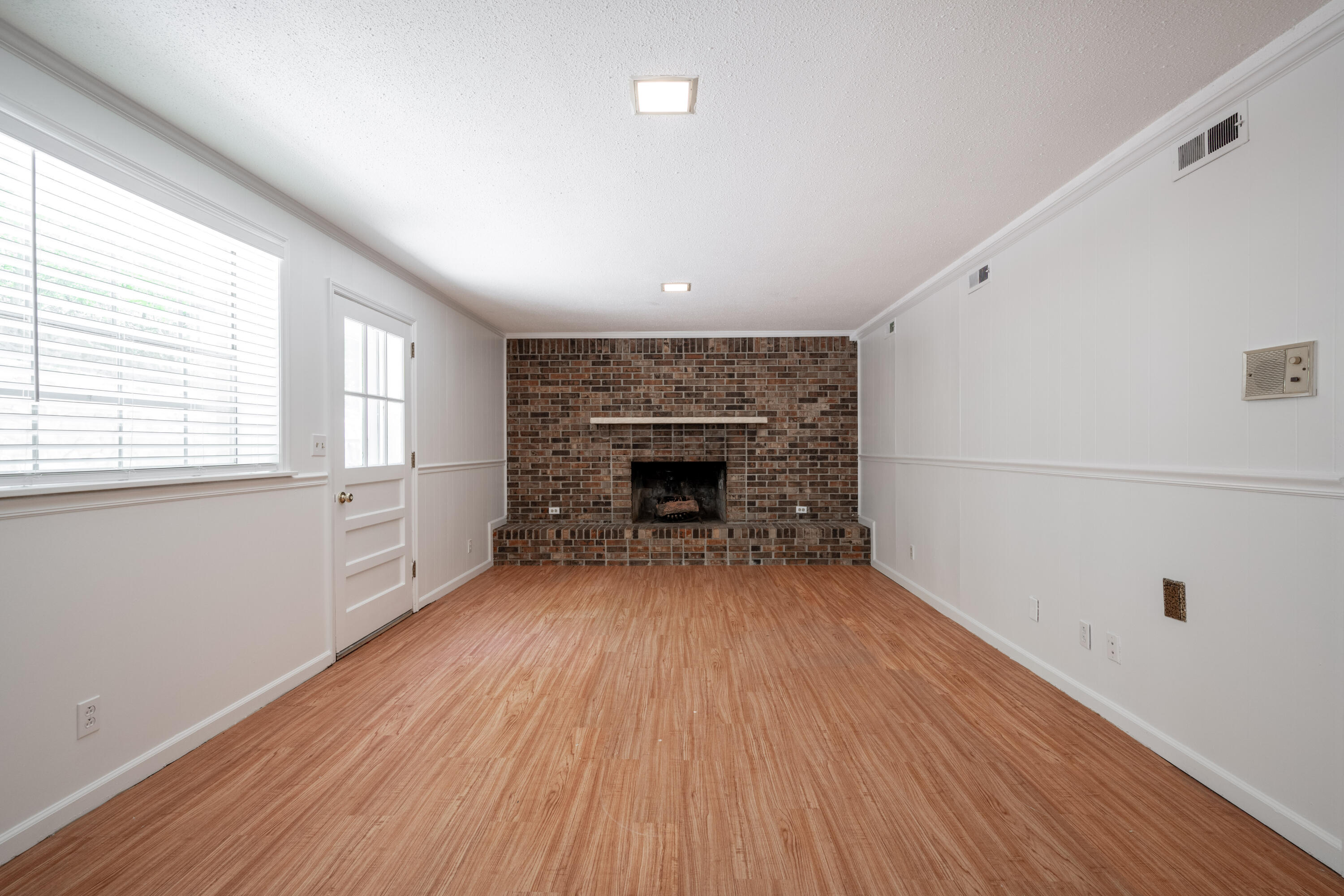 4802 Woodland Circle