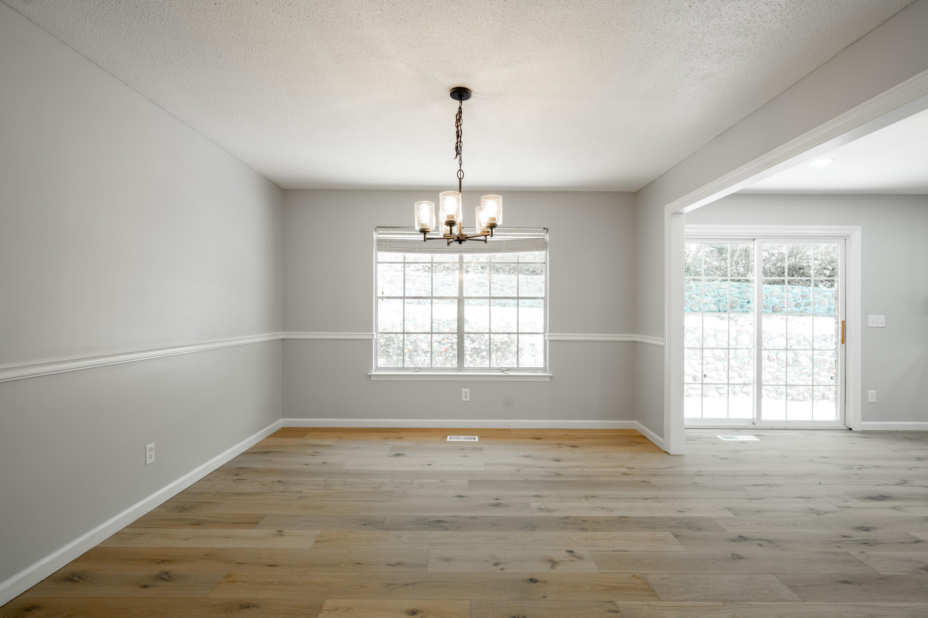 4802 Woodland Circle