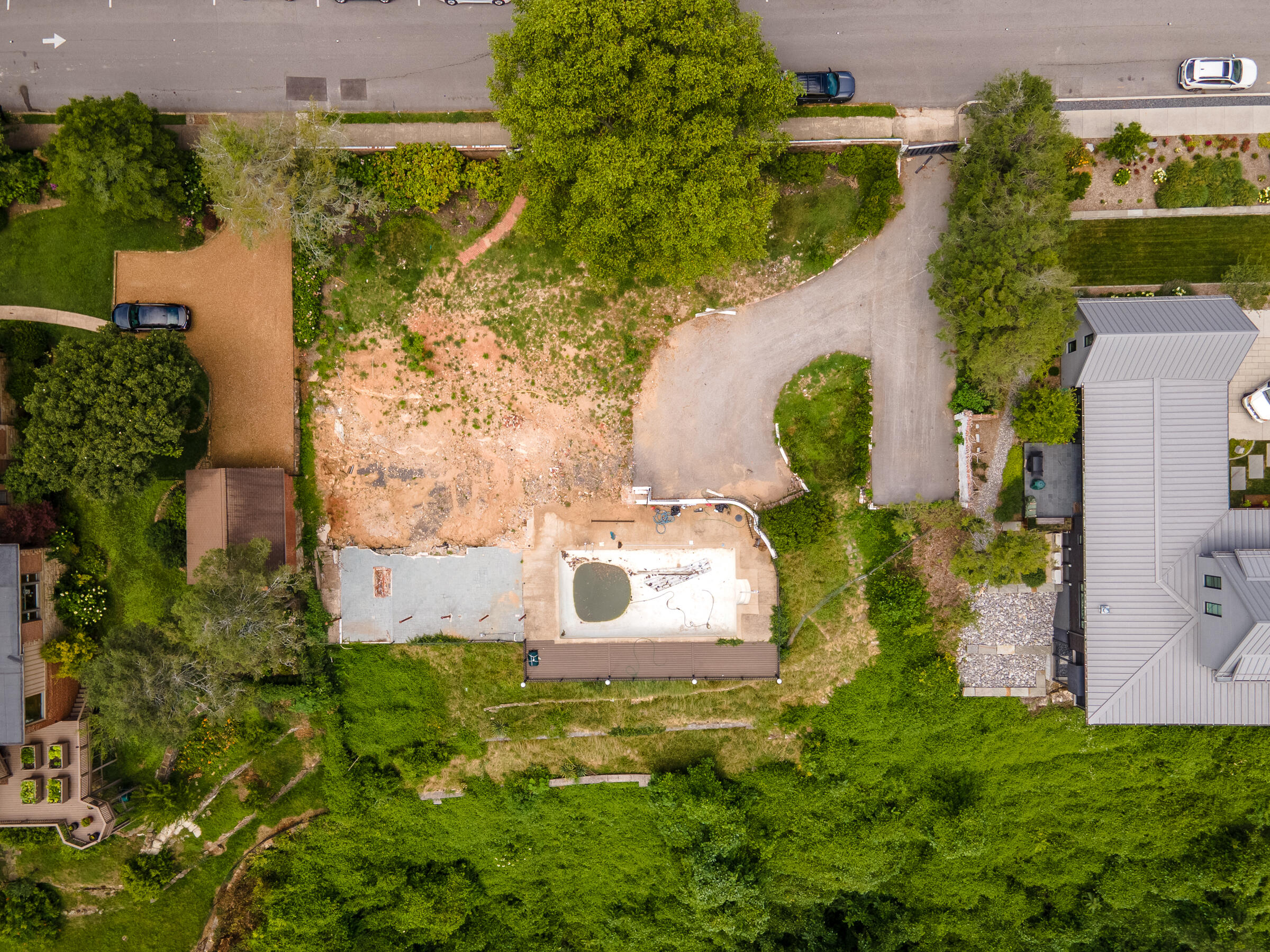1107 E Brow Road