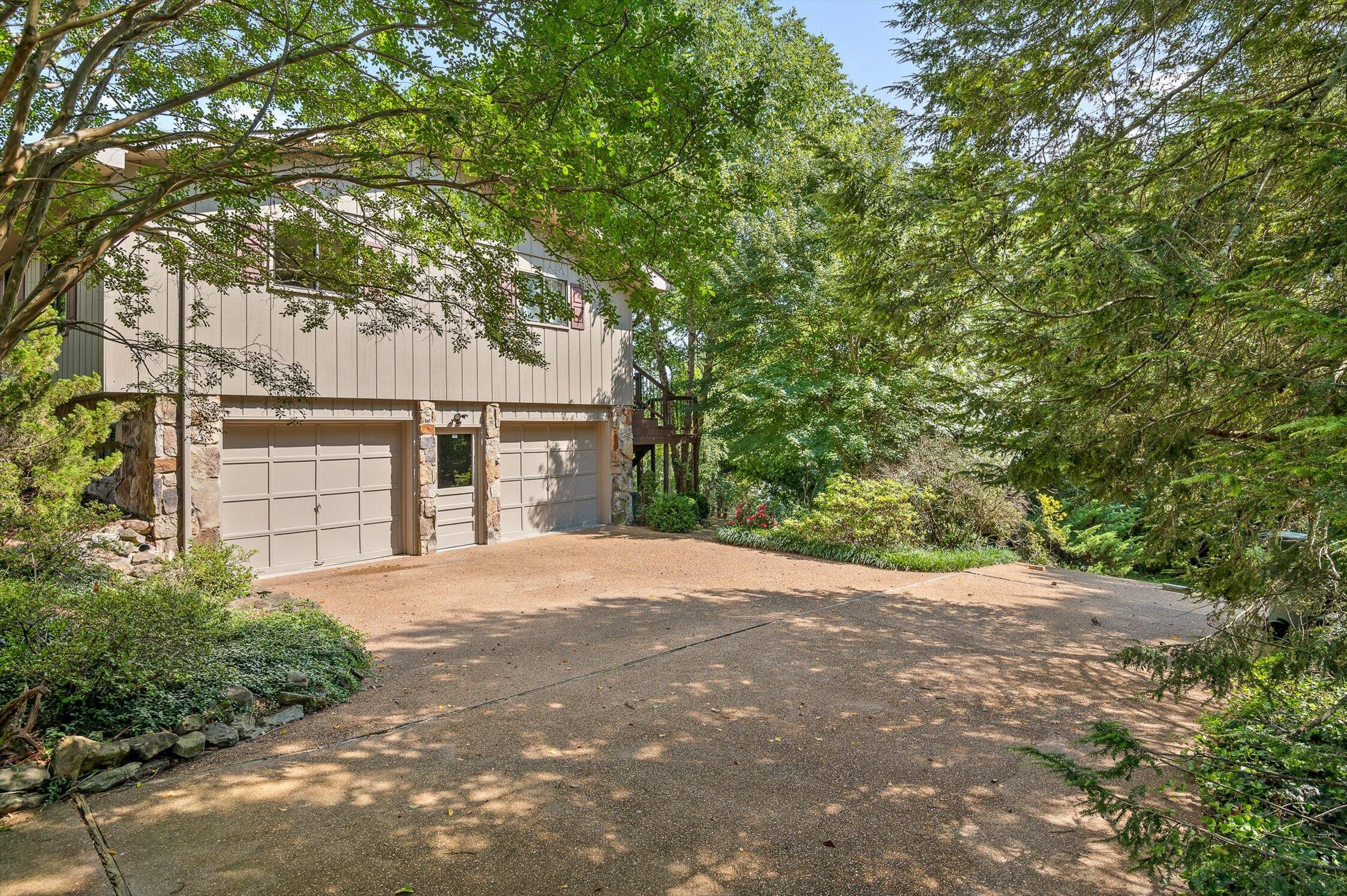 4128 Hamill Road