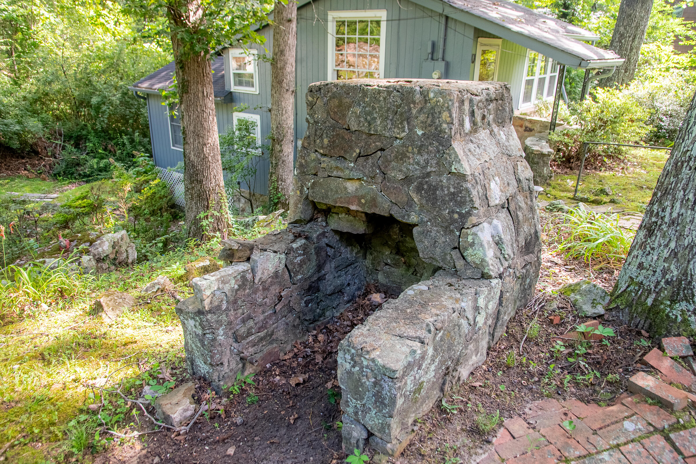 109 Robin Hood Trail