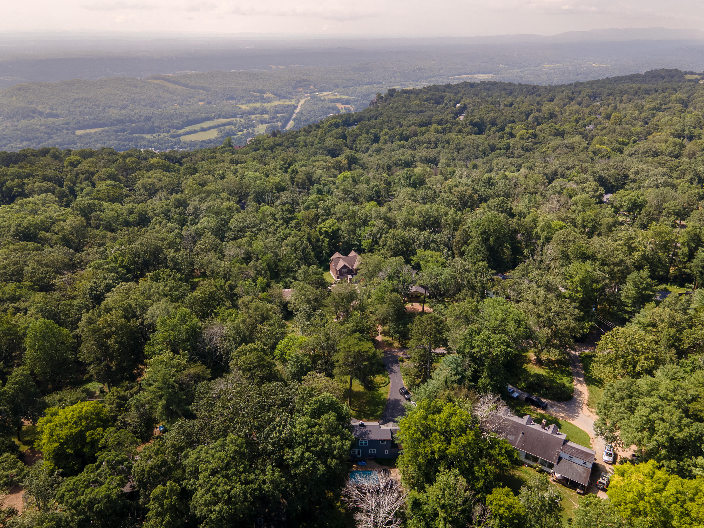 109 Robin Hood Trail