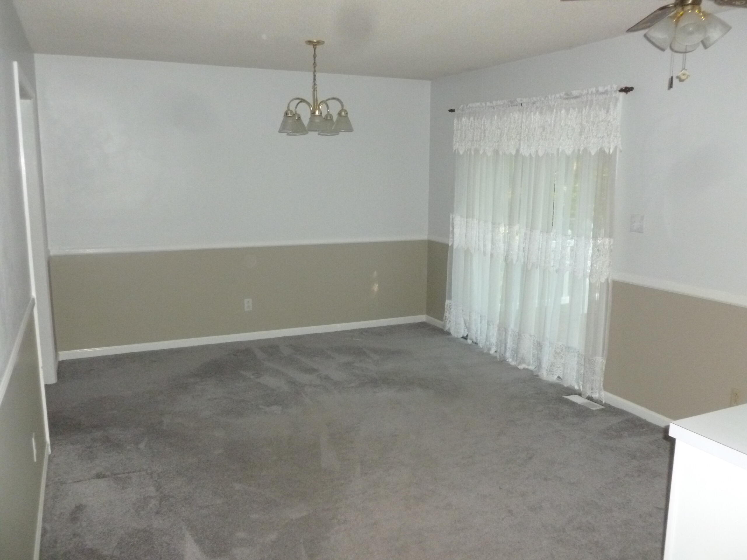 1303 Thrasher Pike