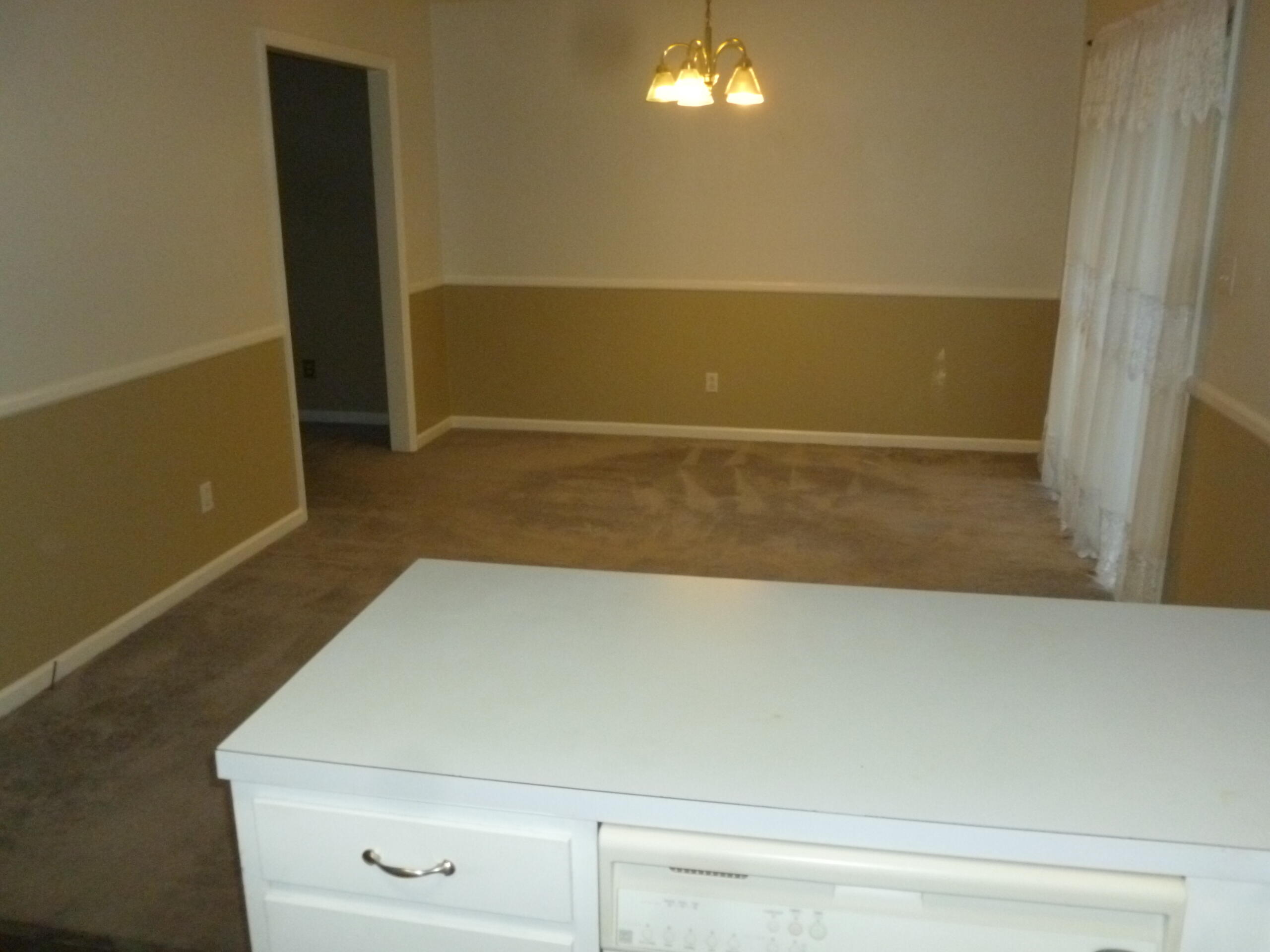 1303 Thrasher Pike