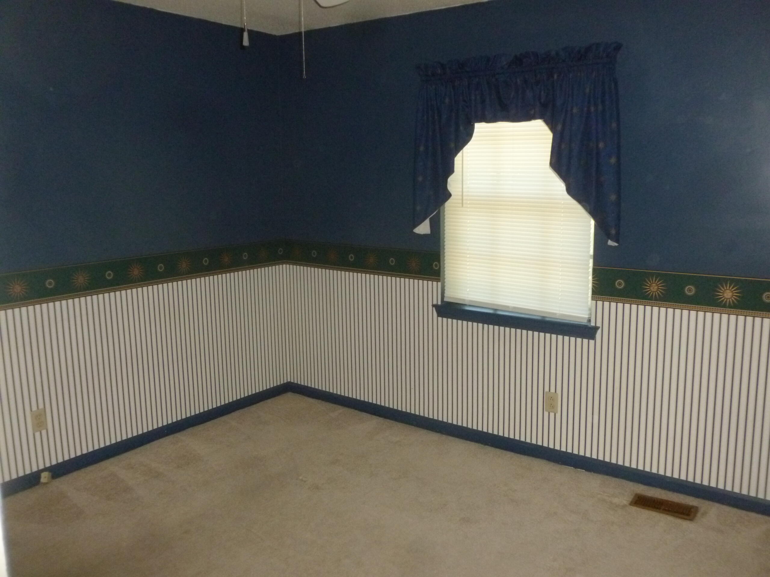 1303 Thrasher Pike