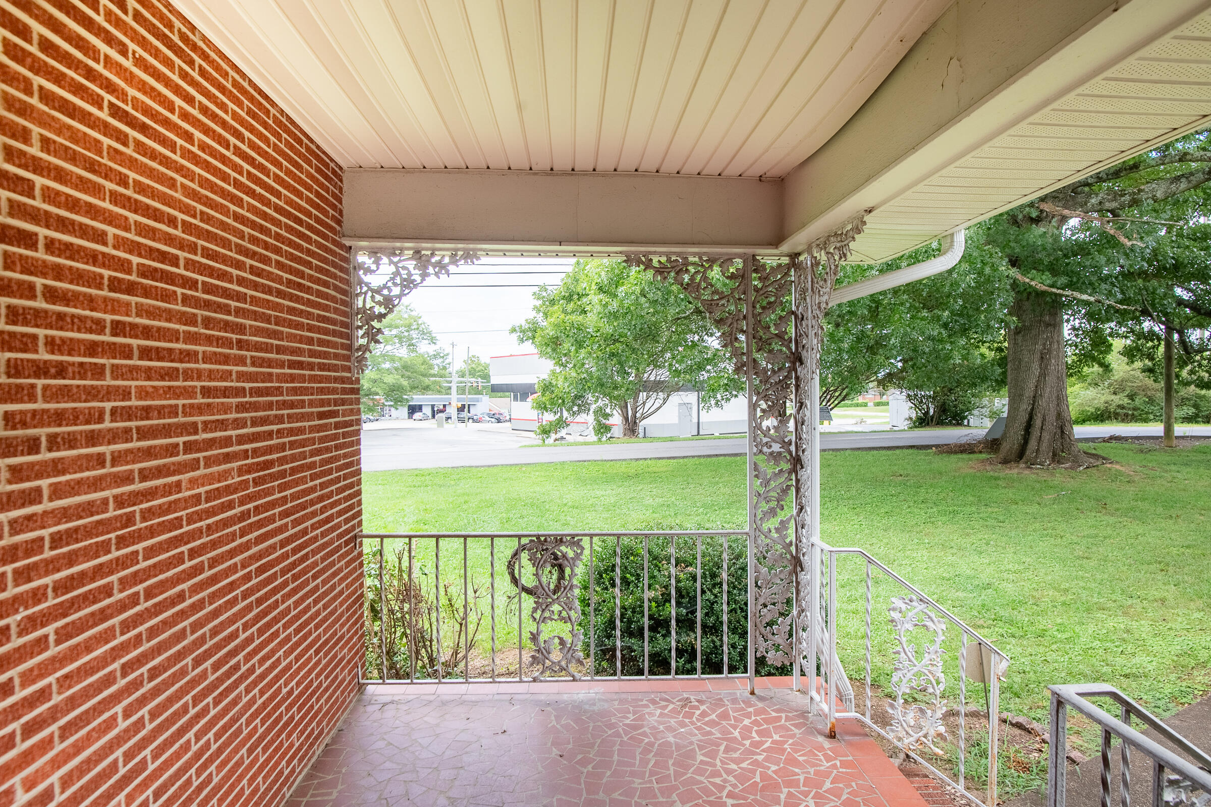 1955 Old Lafayette Road