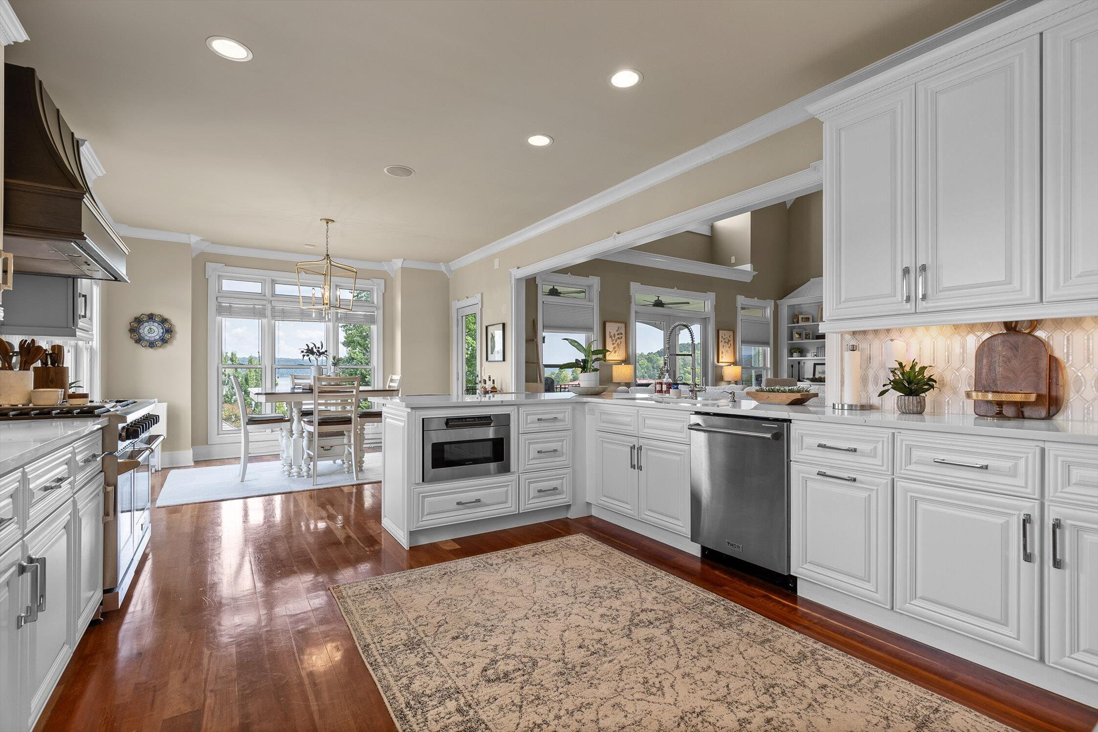 4448 Sailmaker Circle