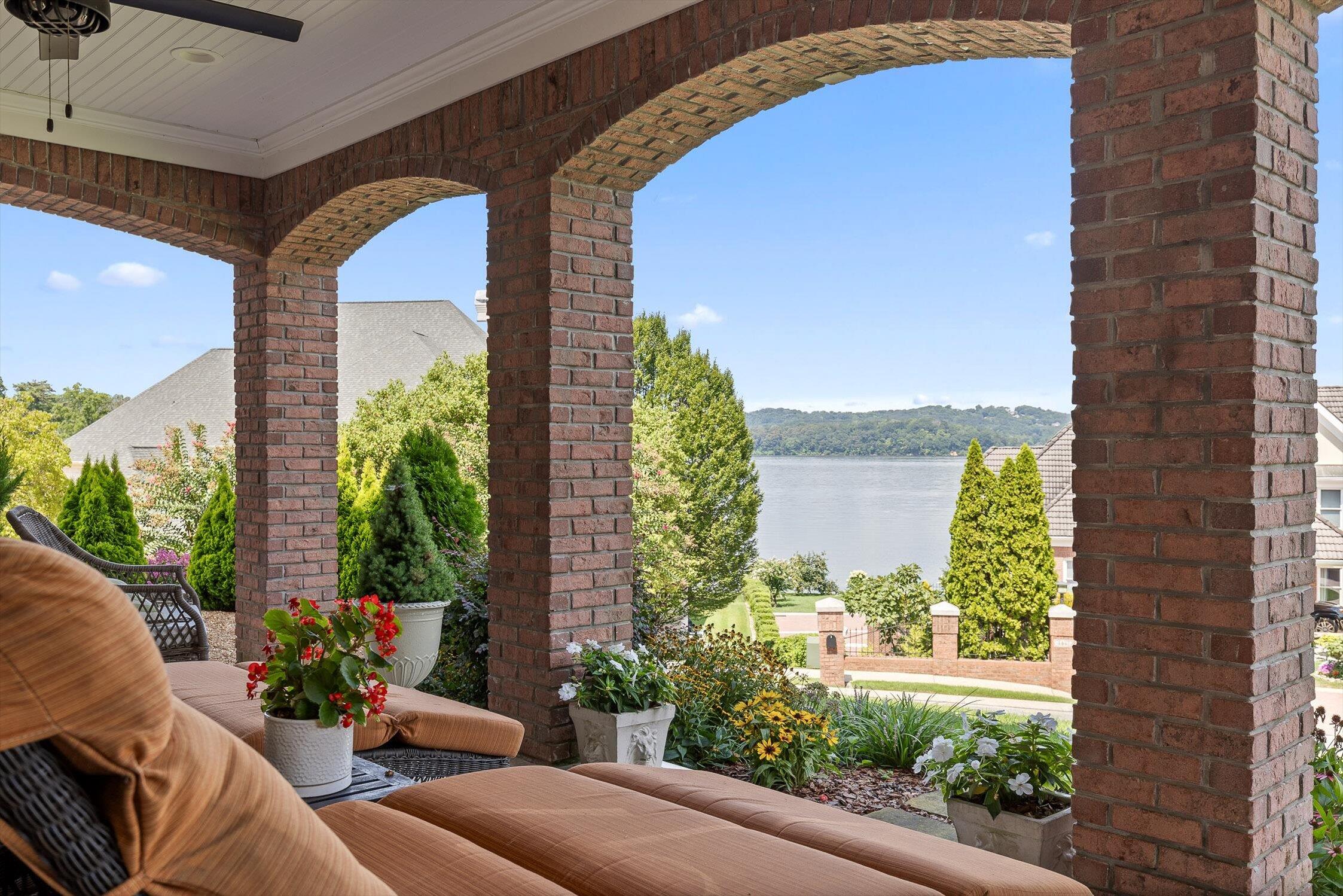 4448 Sailmaker Circle