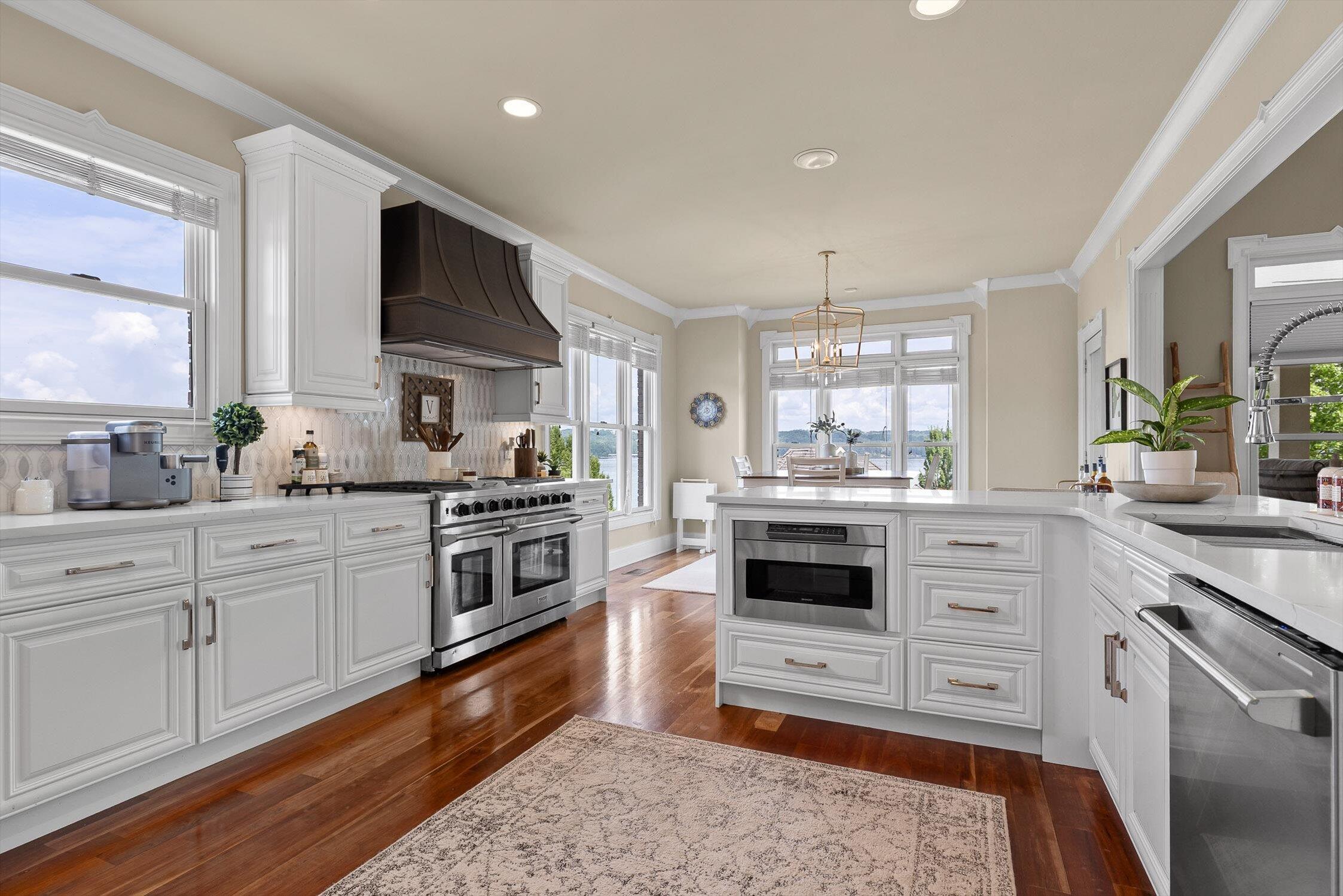 4448 Sailmaker Circle