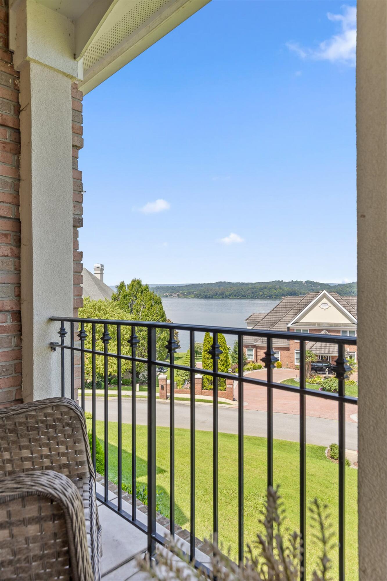 4448 Sailmaker Circle
