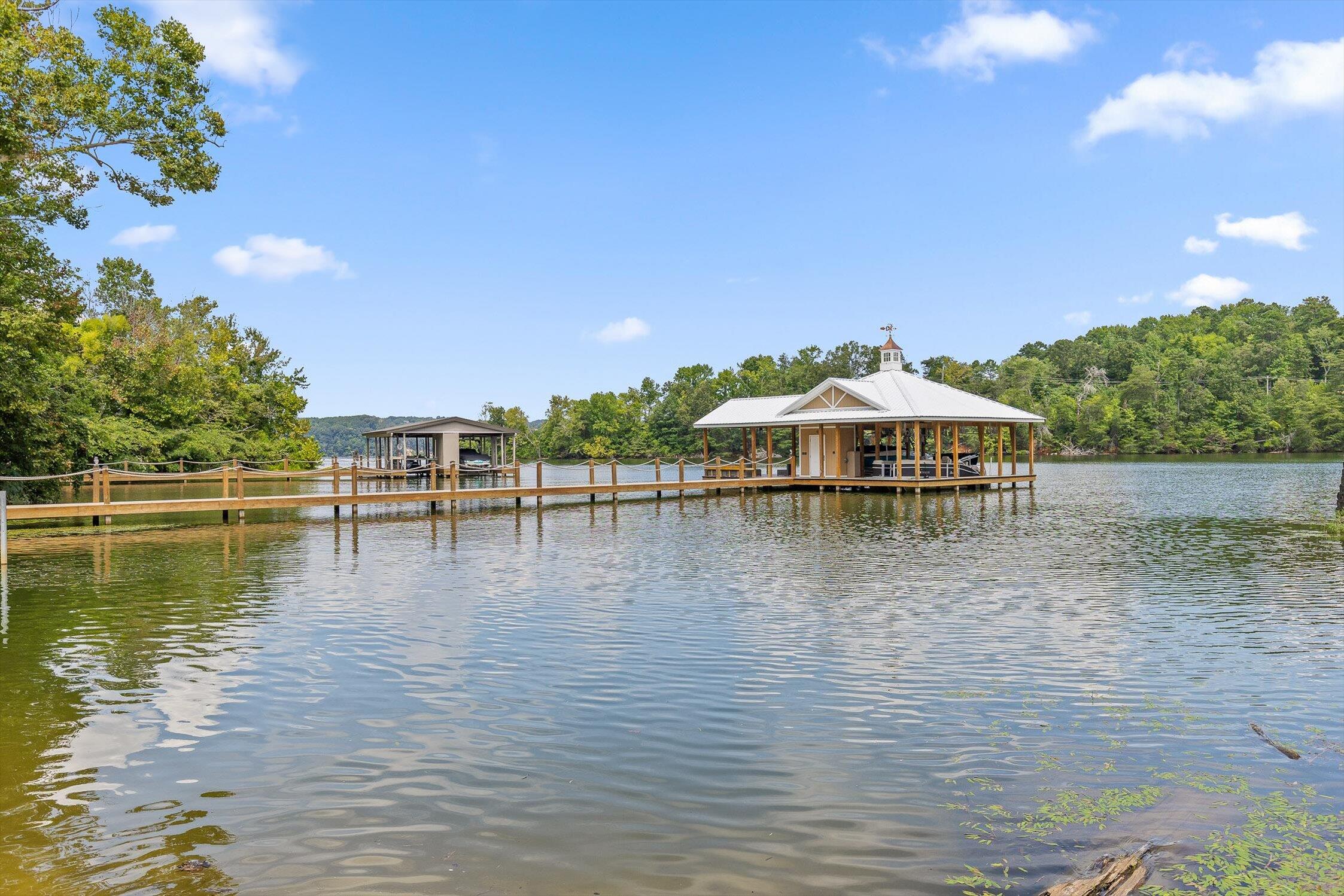 4448 Sailmaker Circle