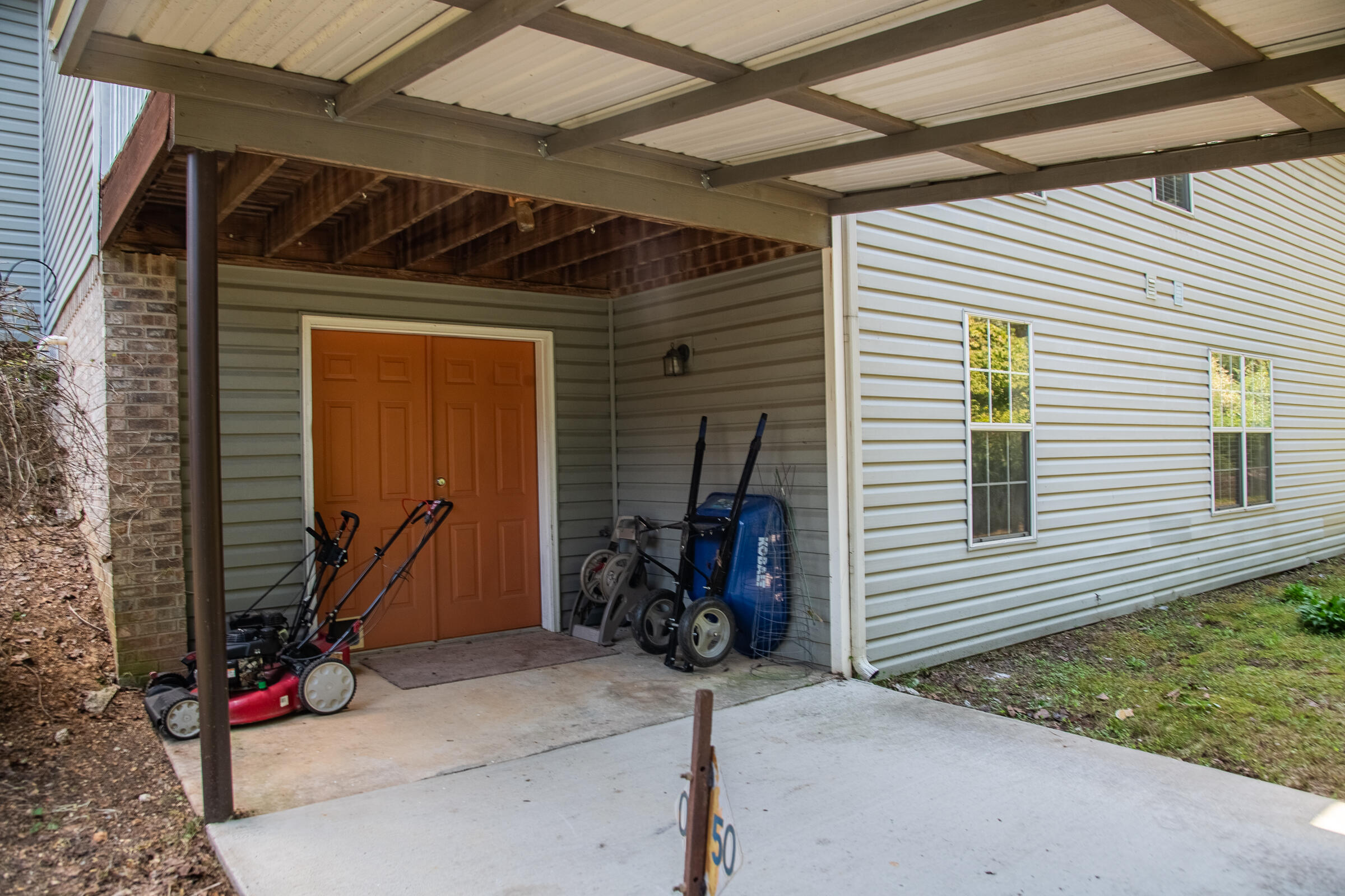 6747 Sawtooth Drive