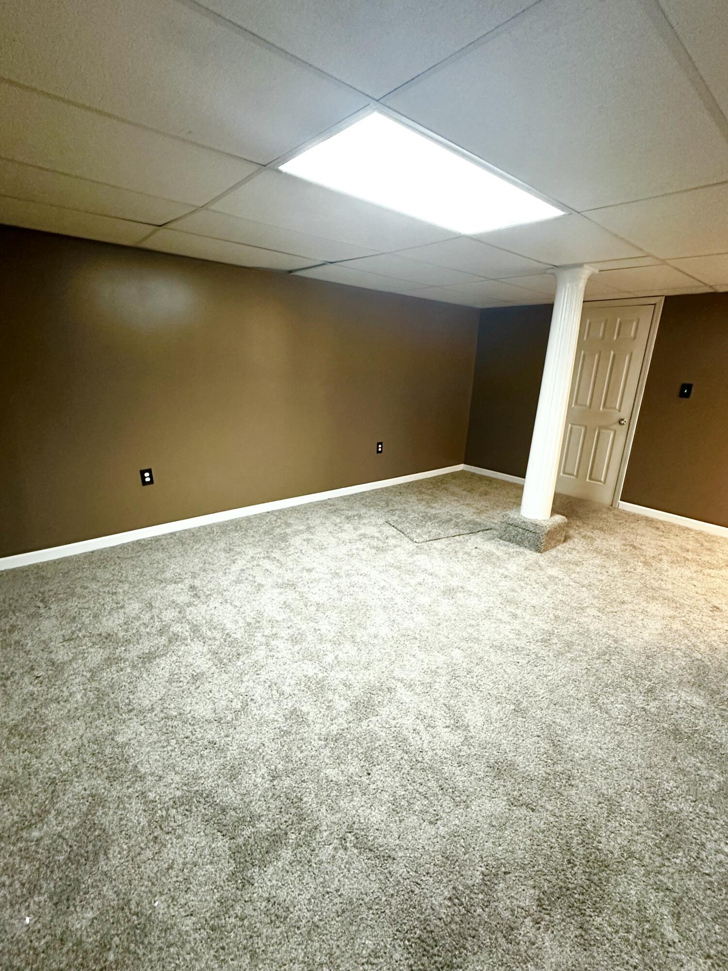 923 Crest Drive