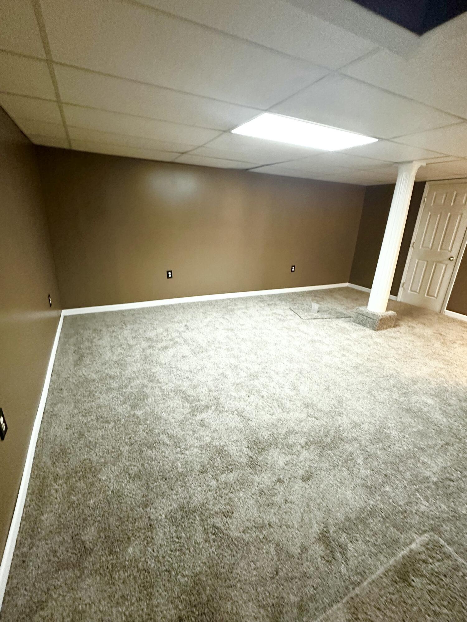 923 Crest Drive