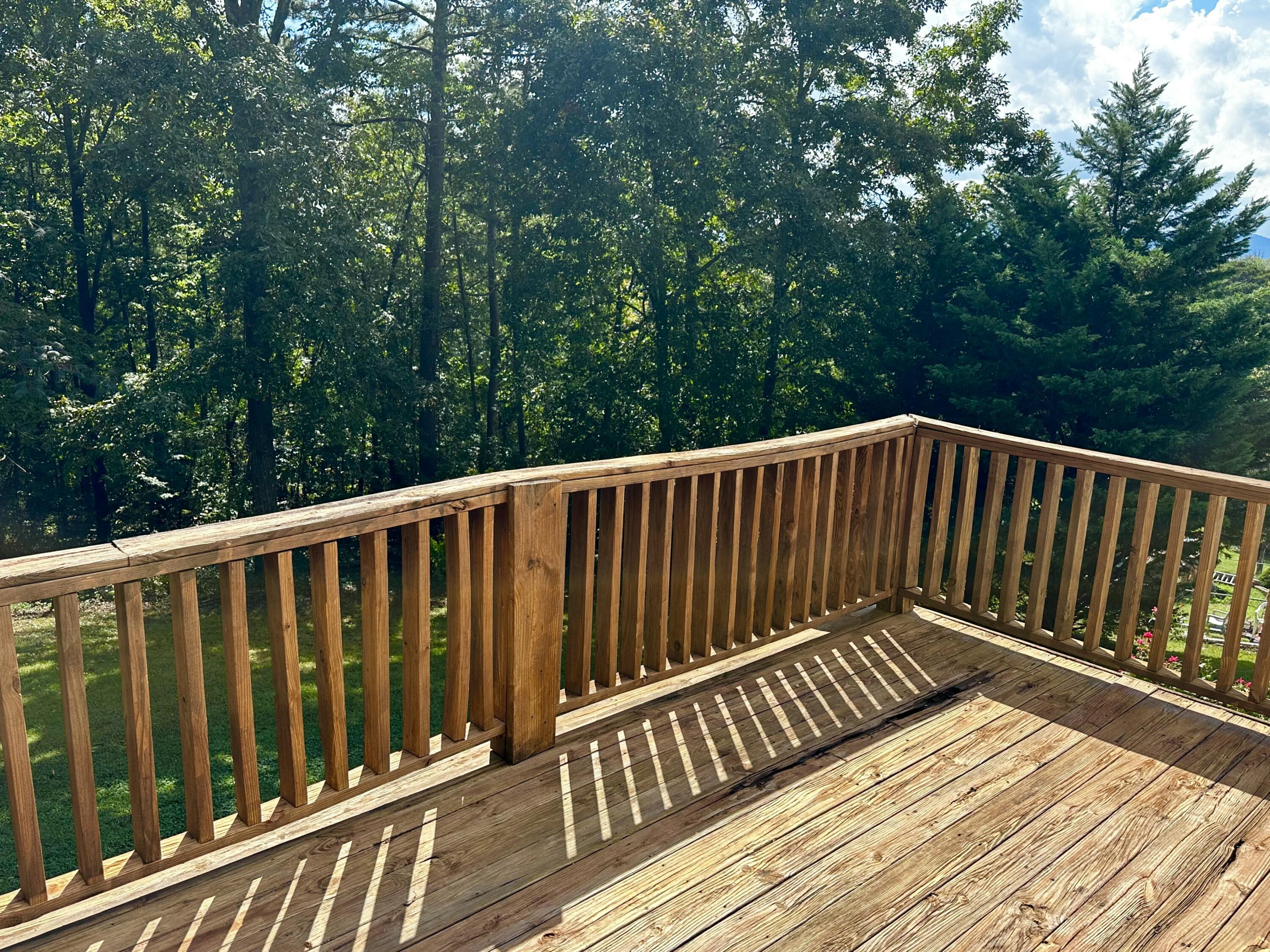923 Crest Drive