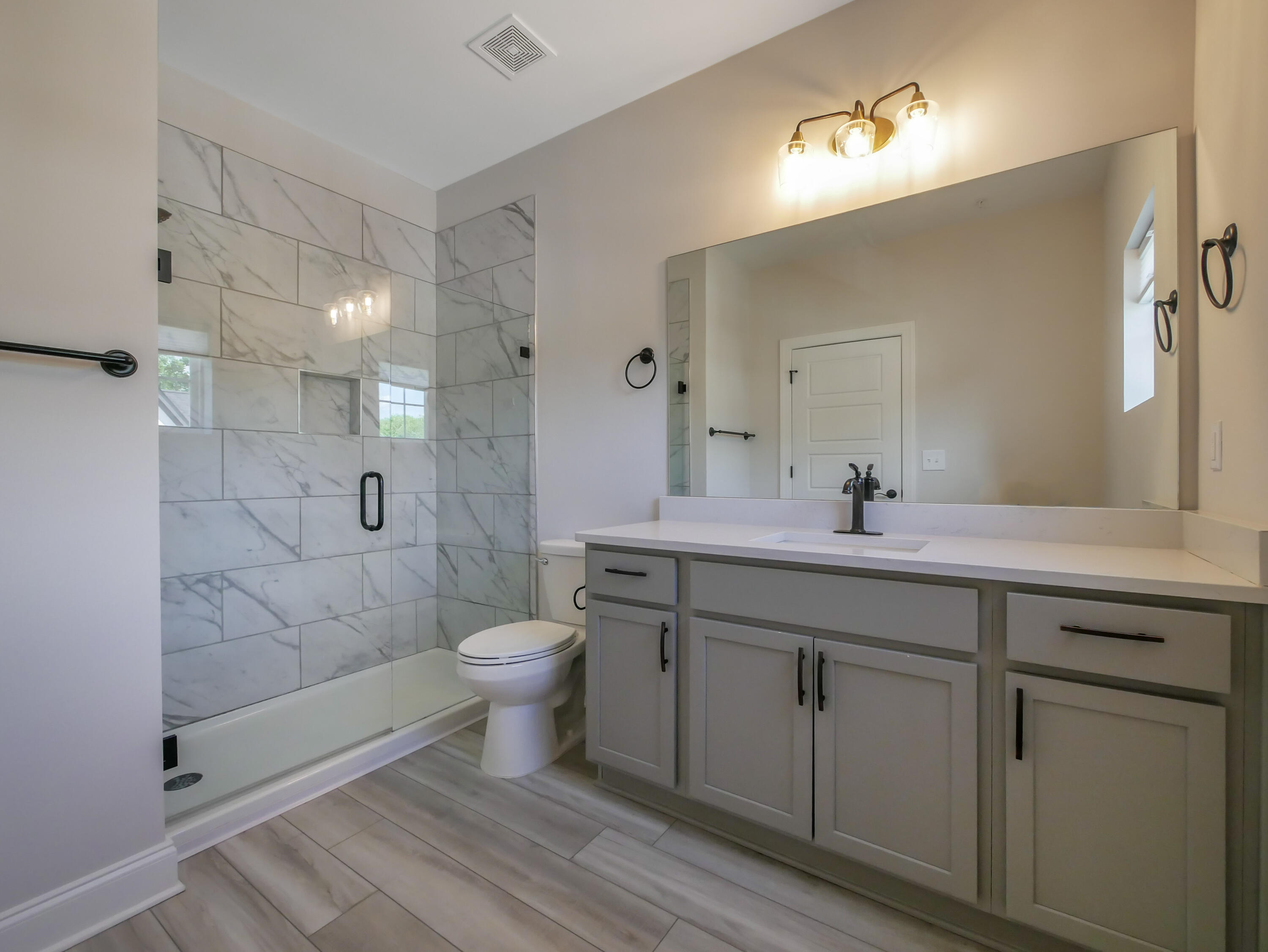 122 E 19th Street