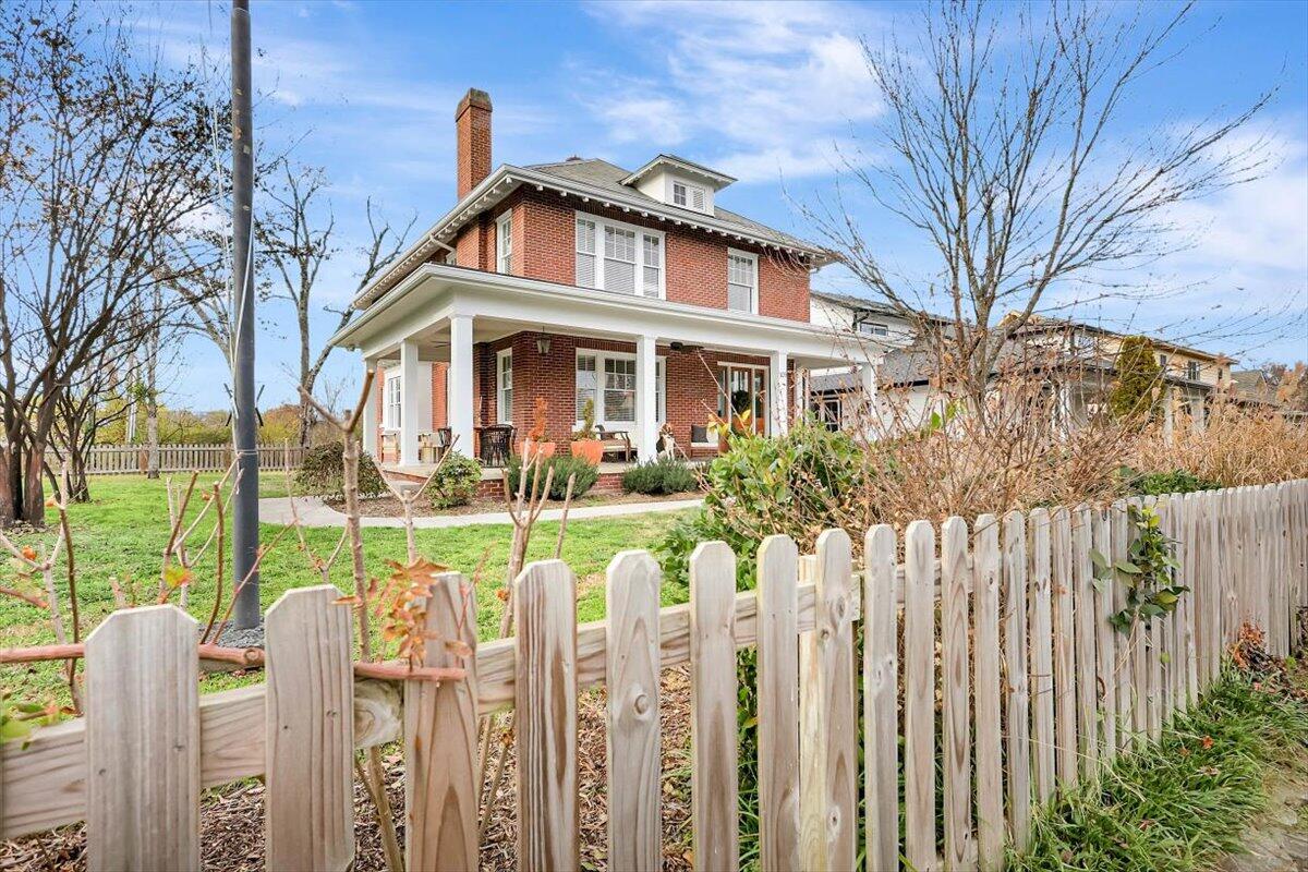 709 S Greenwood Avenue S, Chattanooga