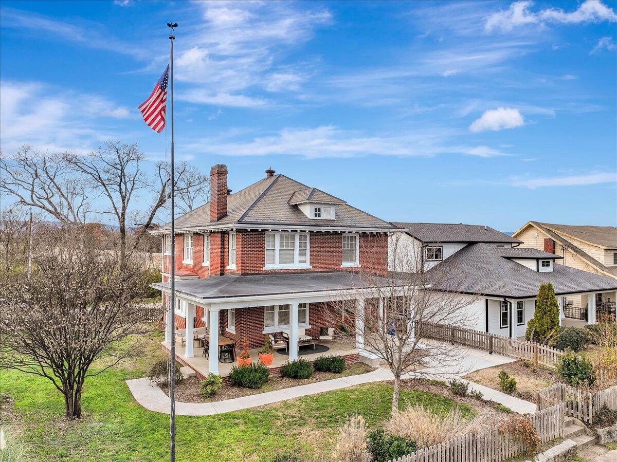 709 S Greenwood Avenue S, Chattanooga