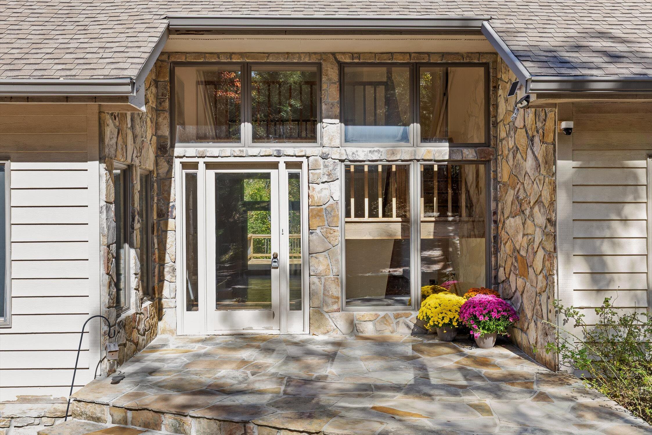 4 S Bluff Road, Chattanooga