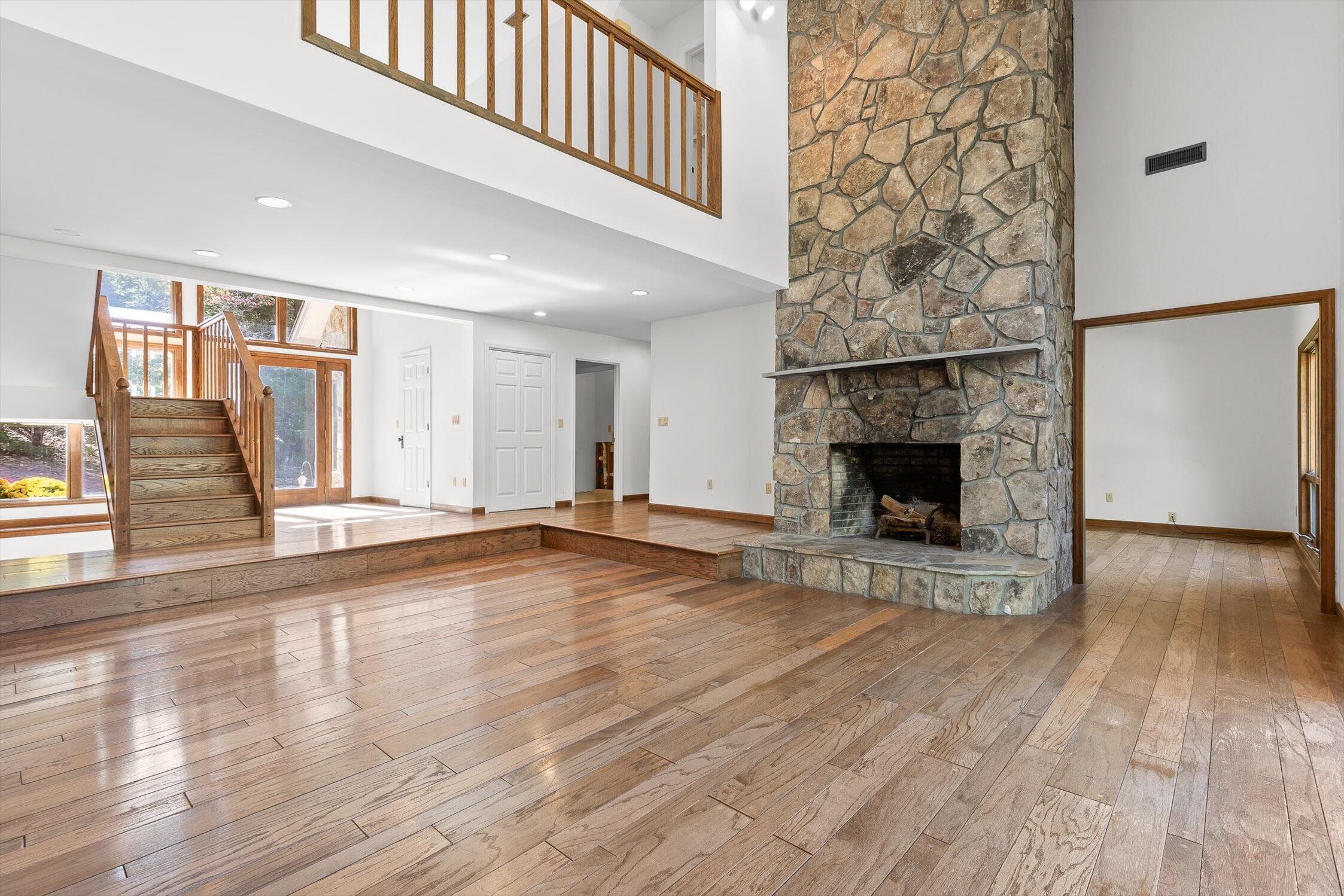 4 S Bluff Road, Chattanooga