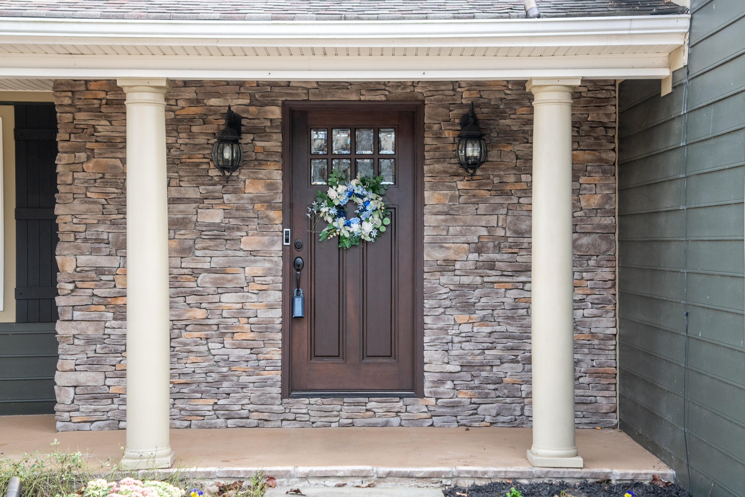 7424 Miss Madison Way