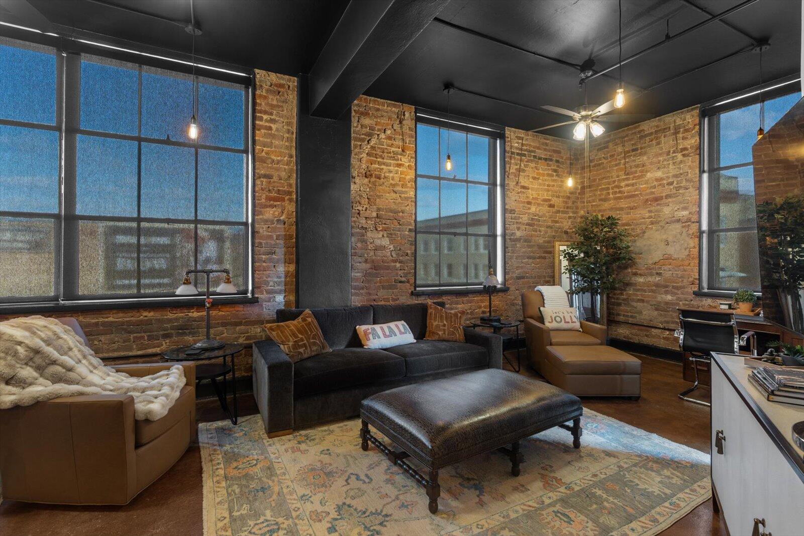 1301 Market Street, 306