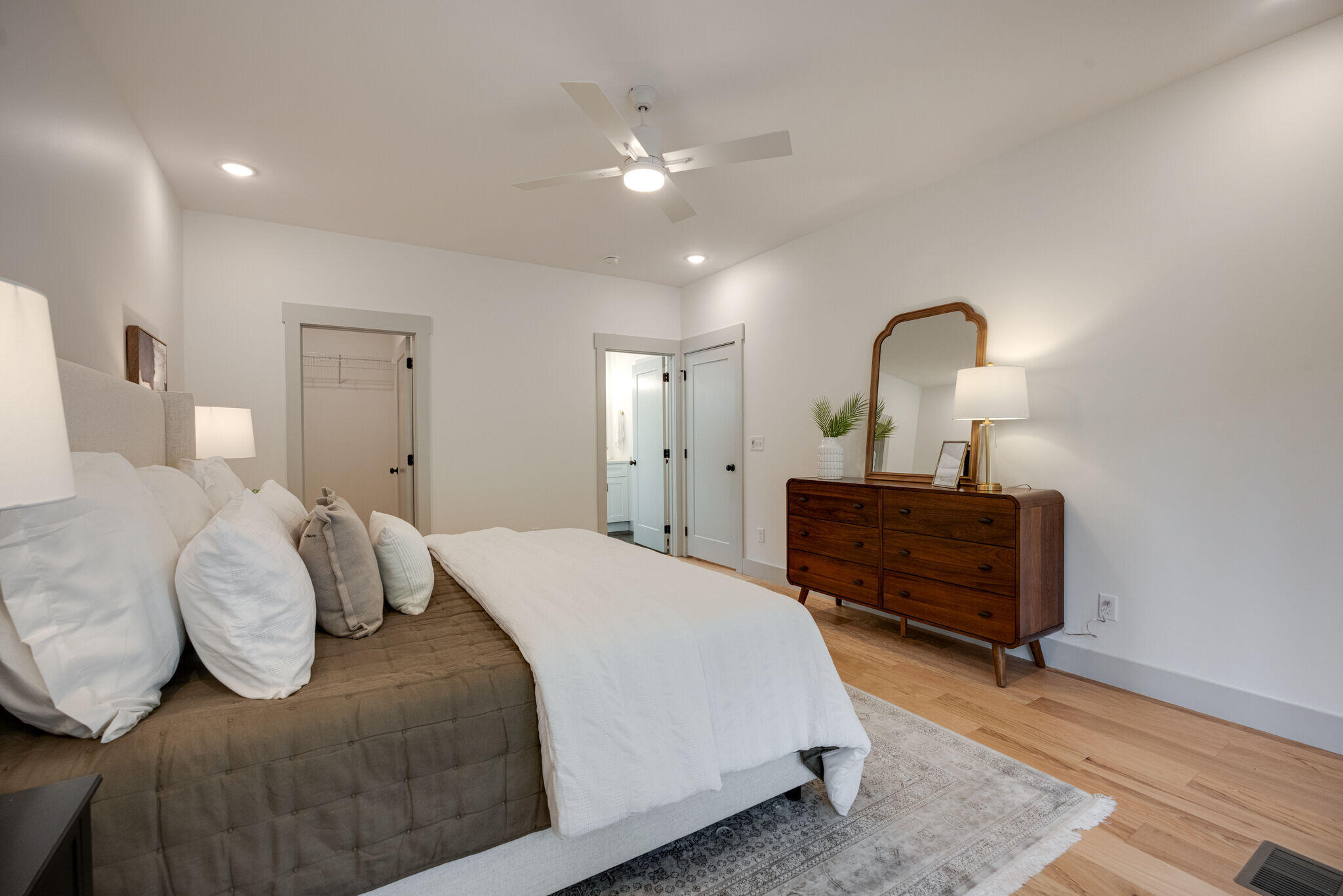 899 Cherokee Boulevard, # 125