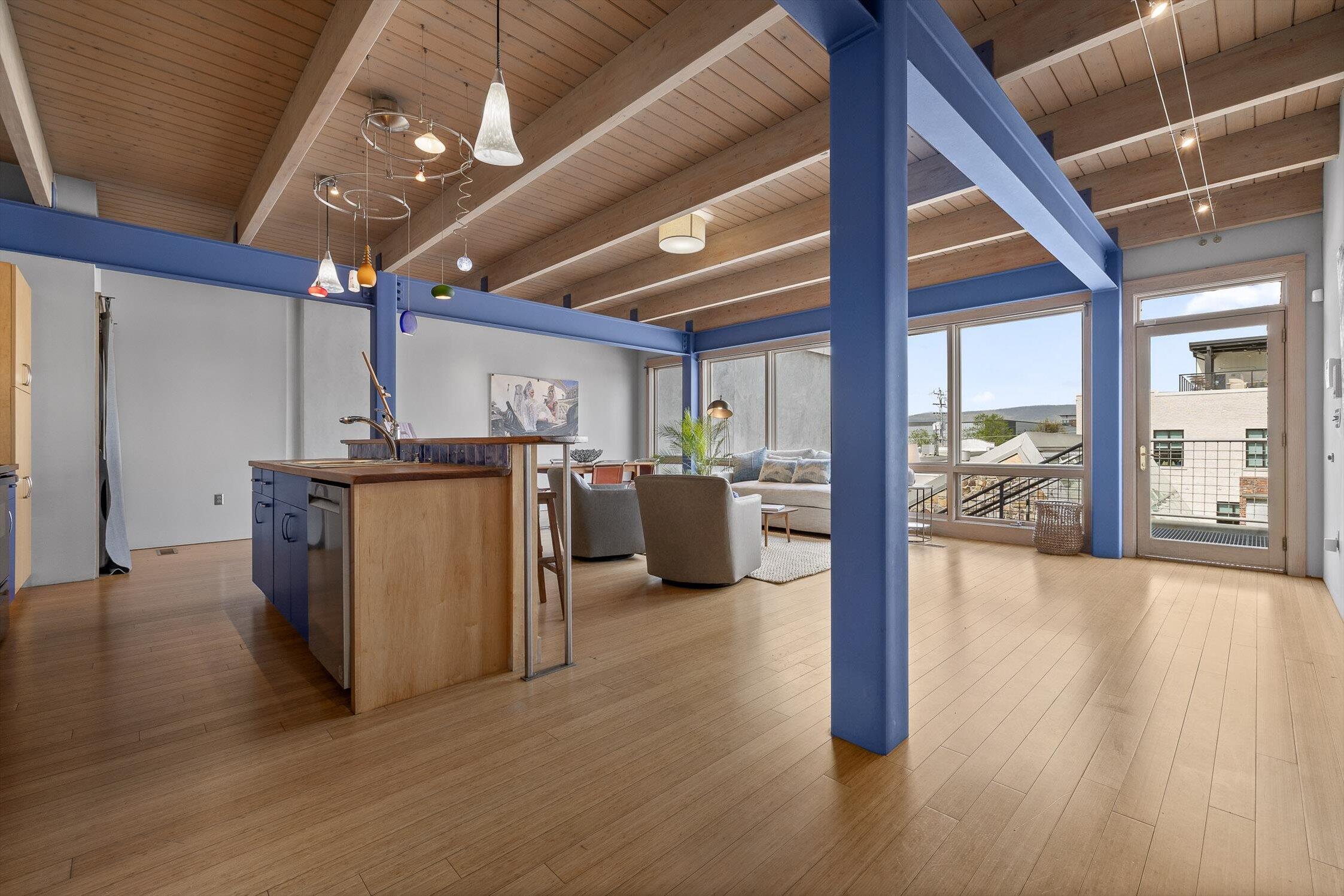 1405 Williams Street