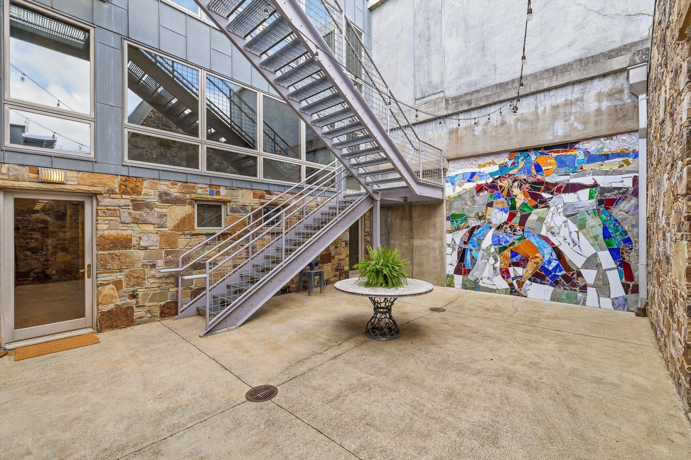 1405 Williams Street