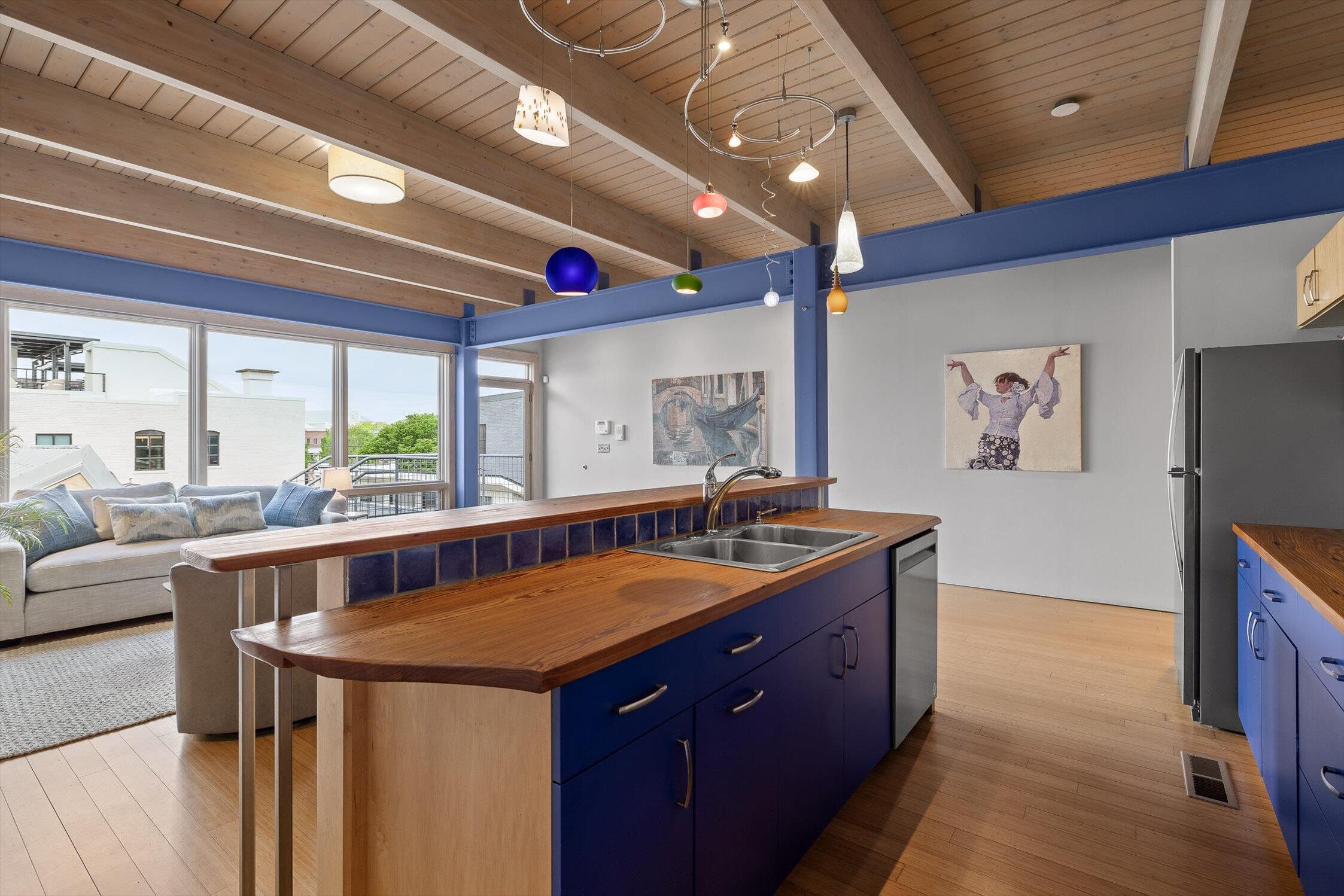 1405 Williams Street