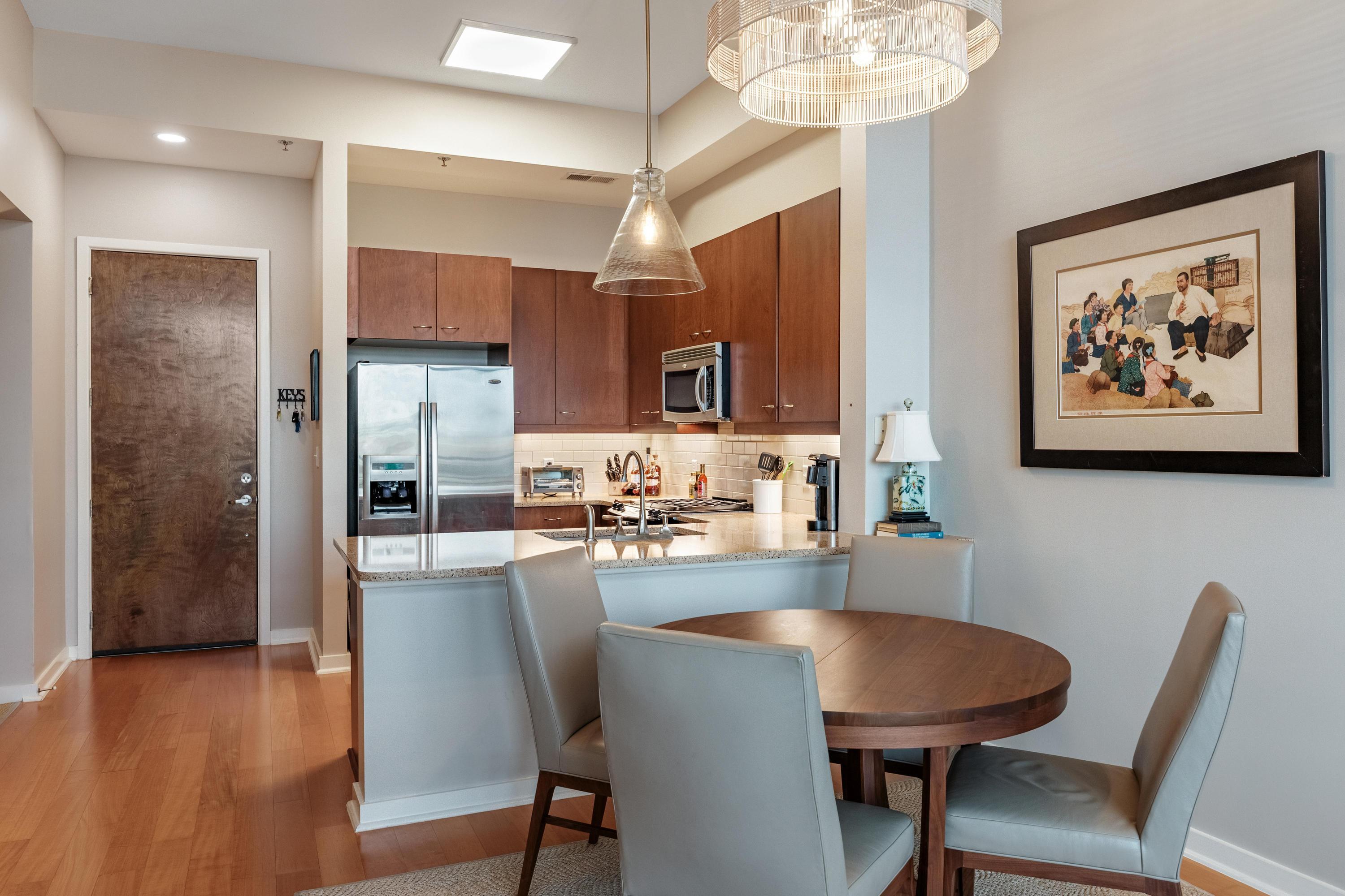 200 Manufacturers Road, 713